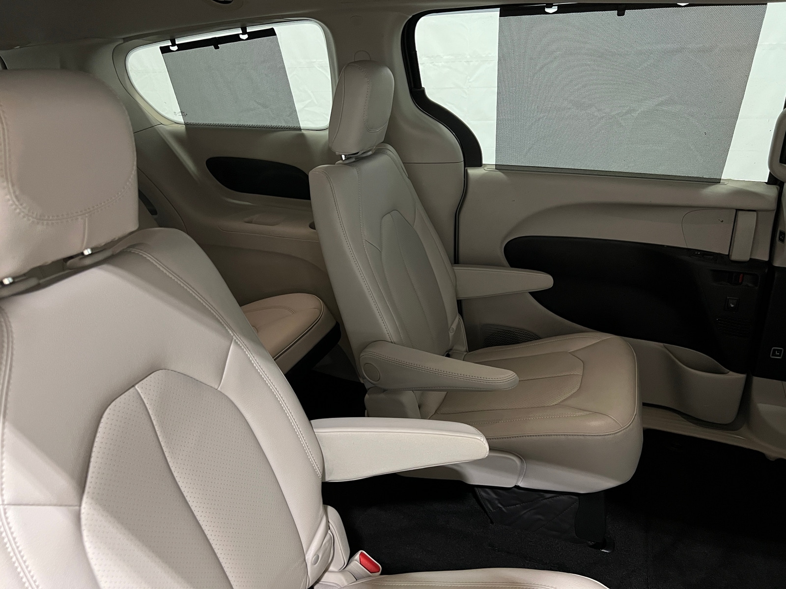 Thumbnail: 2019 Chrysler Pacifica - 5