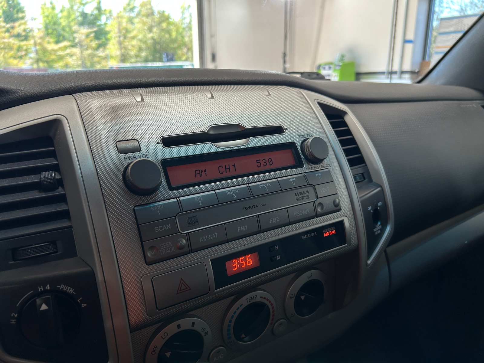 Thumbnail: 2010 Toyota Tacoma - 4