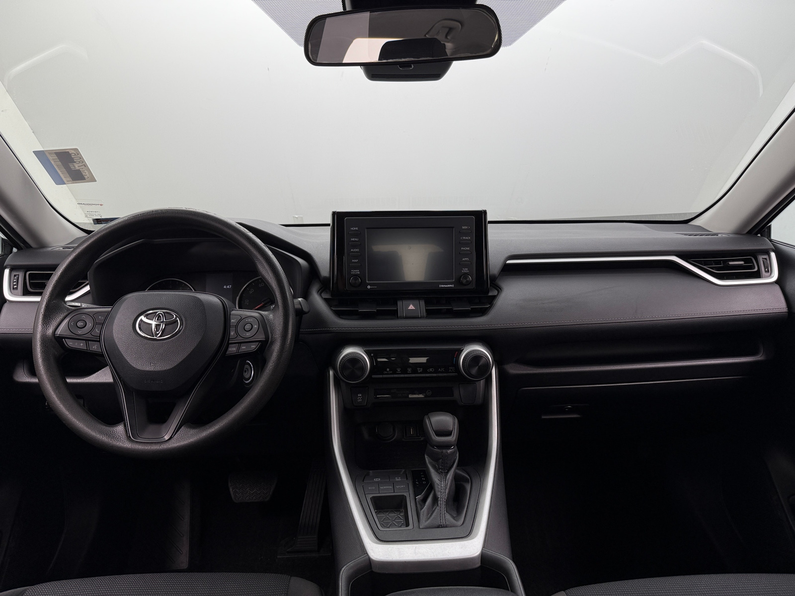Thumbnail: 2022 Toyota RAV4 - 3
