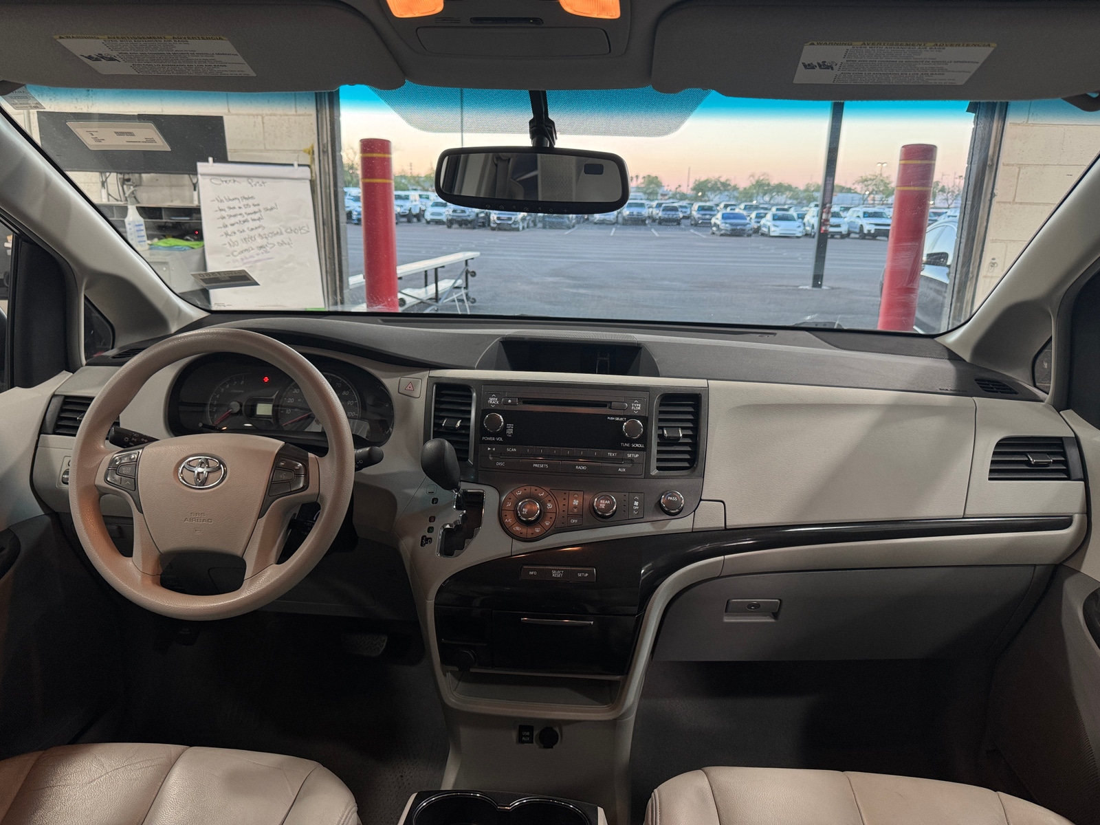 Thumbnail: 2011 Toyota Sienna - 3