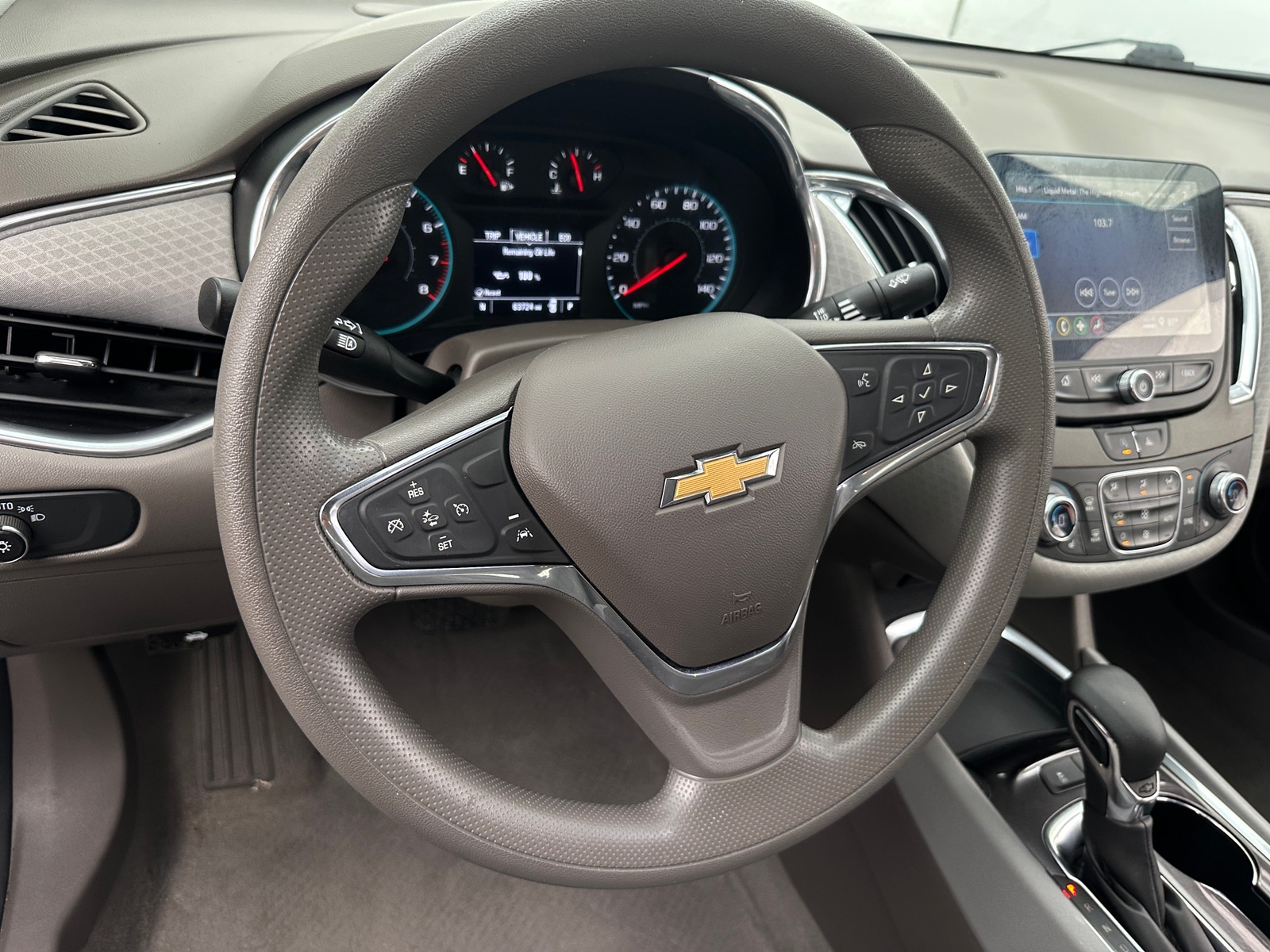 Thumbnail: 2021 Chevrolet Malibu - 5