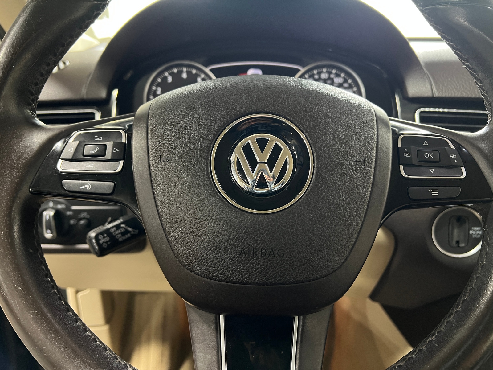 Thumbnail: 2017 Volkswagen Touareg - 5