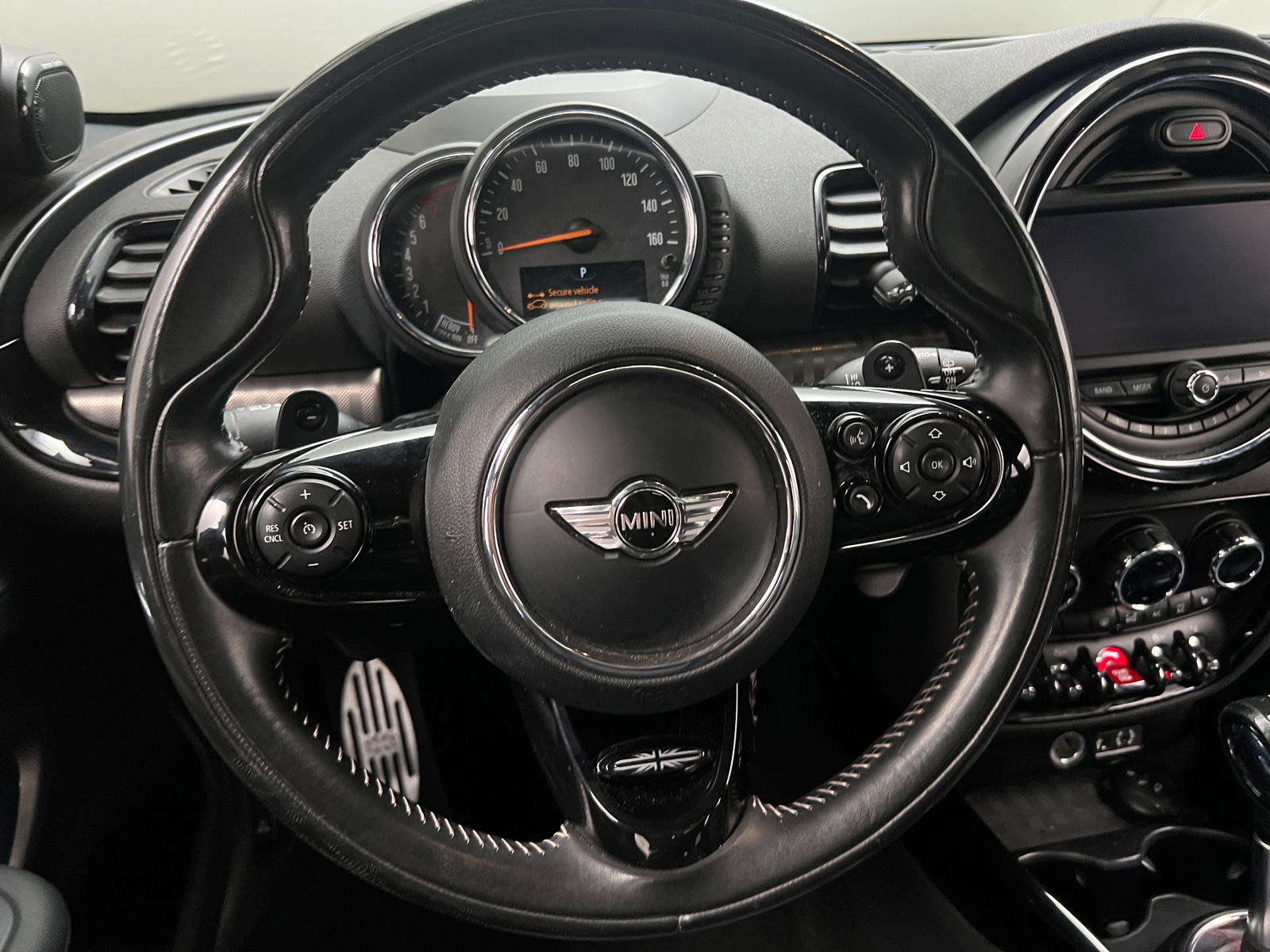 Thumbnail: 2017 MINI Cooper Clubman - 4