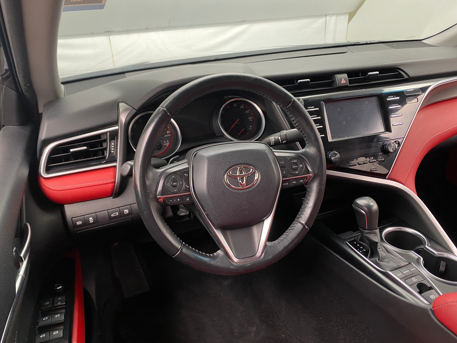 Thumbnail: 2018 Toyota Camry - 4