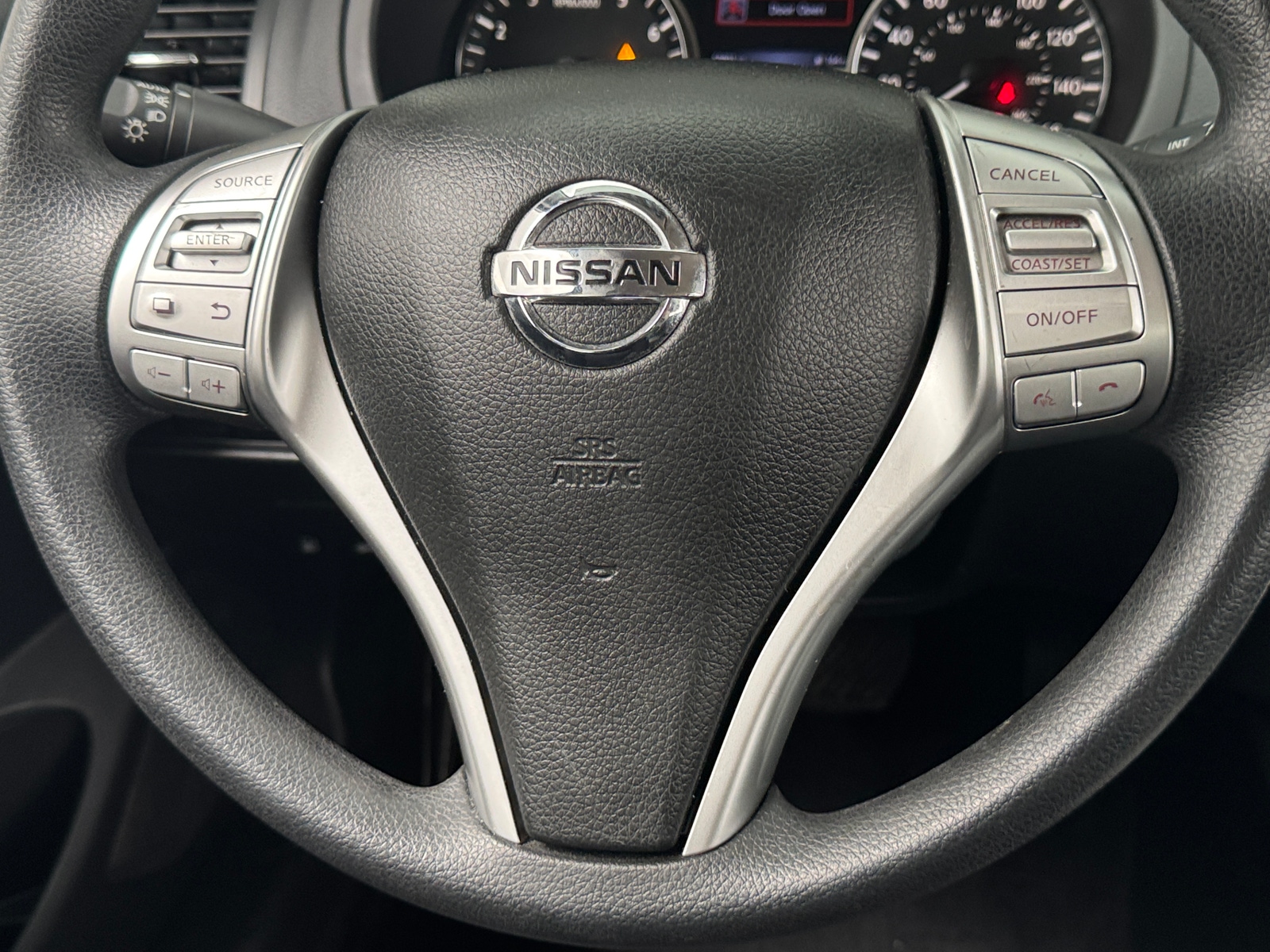 Thumbnail: 2017 Nissan Altima - 5