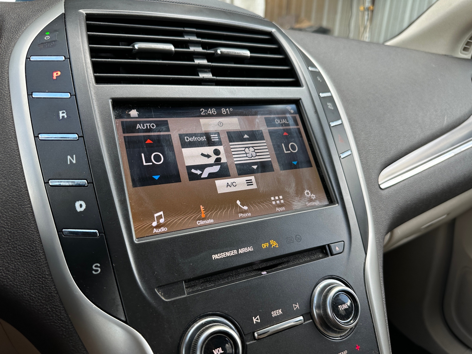 Thumbnail: 2019 Lincoln MKC - 3
