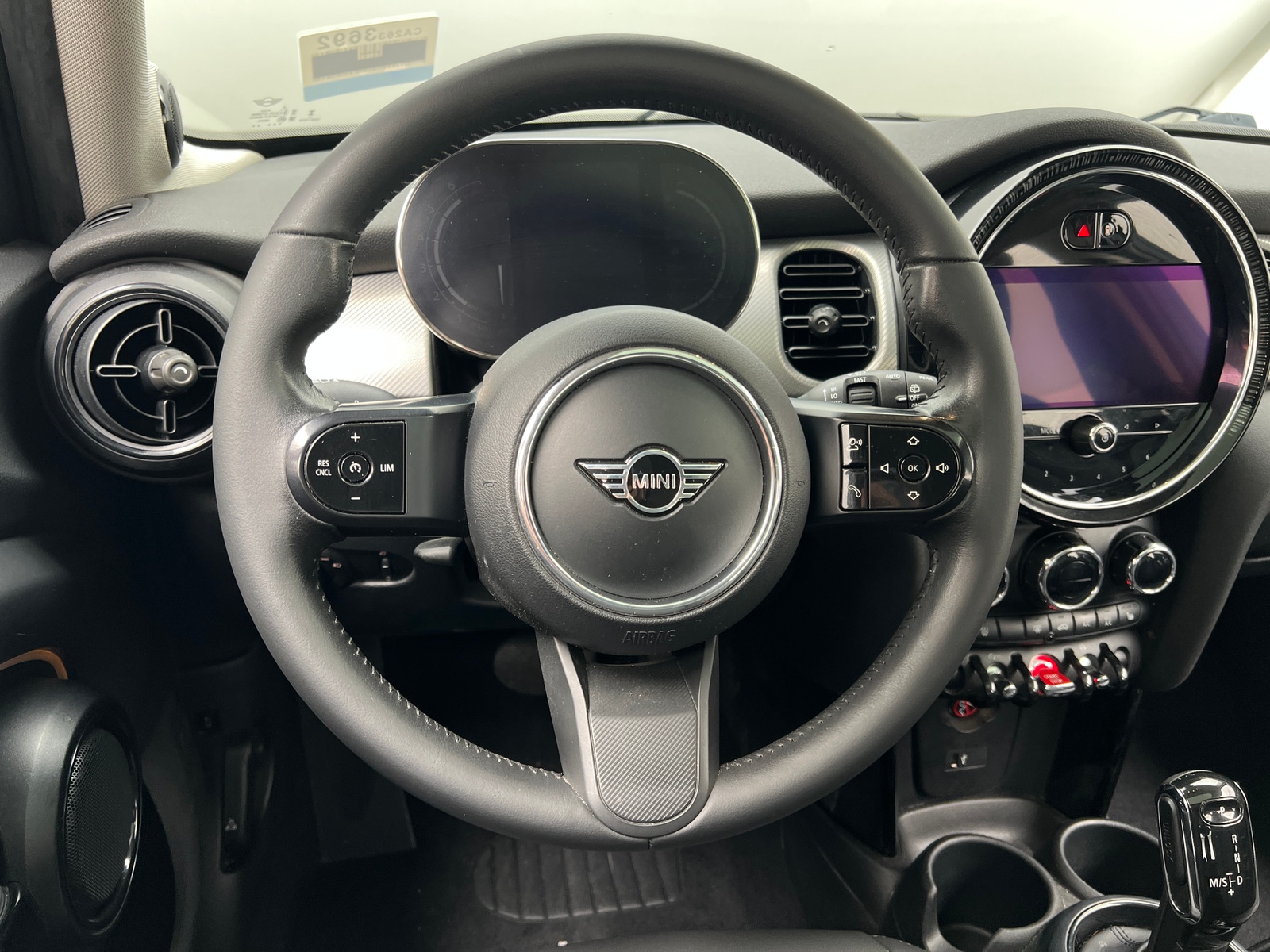 Thumbnail: 2022 MINI Cooper Hardtop - 4