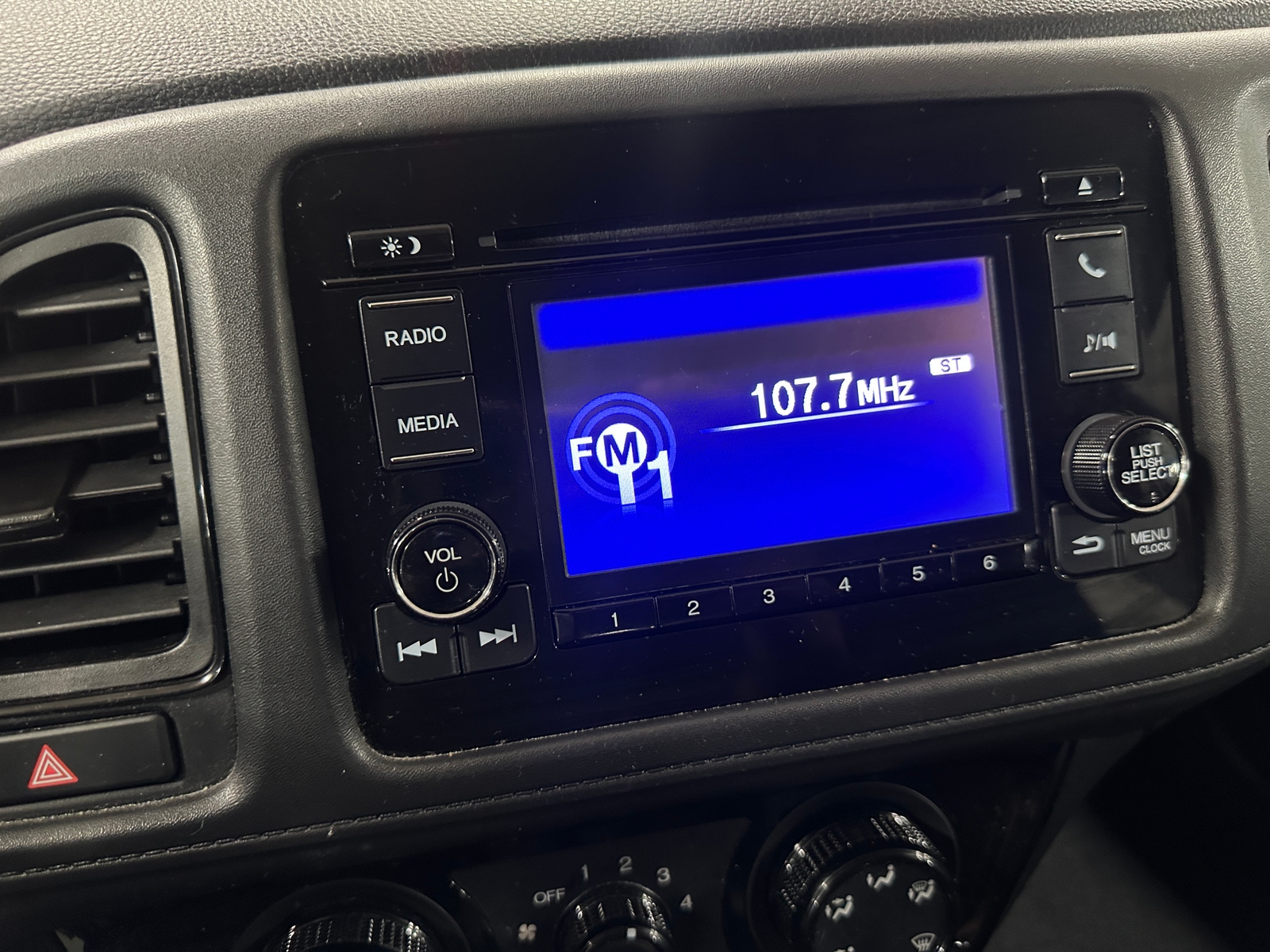 Thumbnail: 2019 Honda HR-V - 4