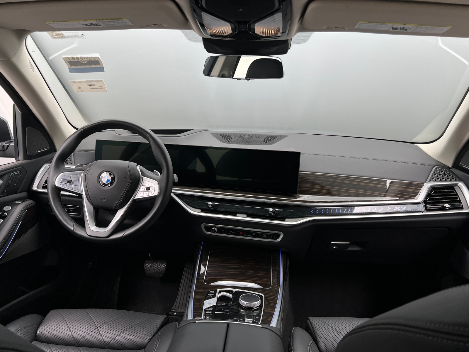 Thumbnail: 2025 BMW X7 - 2
