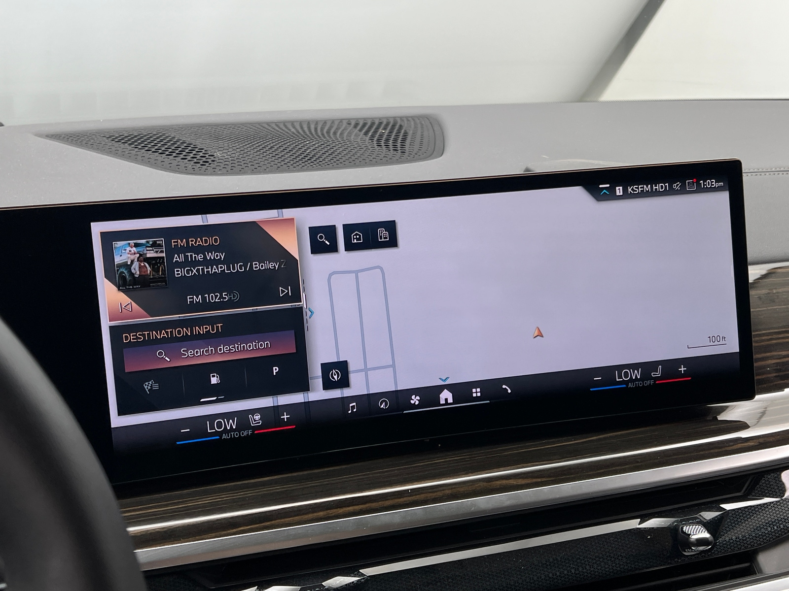 Thumbnail: 2025 BMW X7 - 3