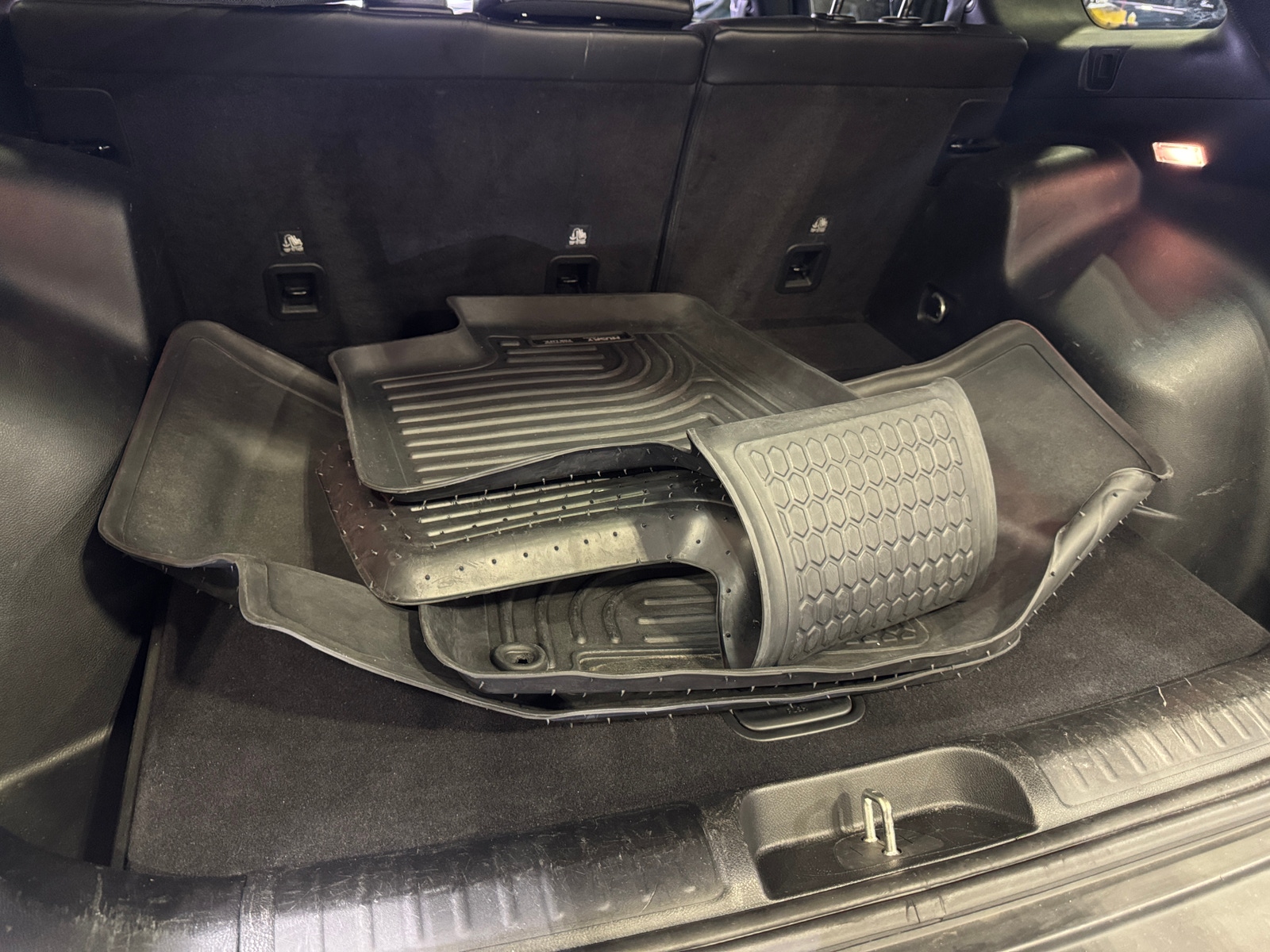 Thumbnail: 2019 Jeep Cherokee - 7