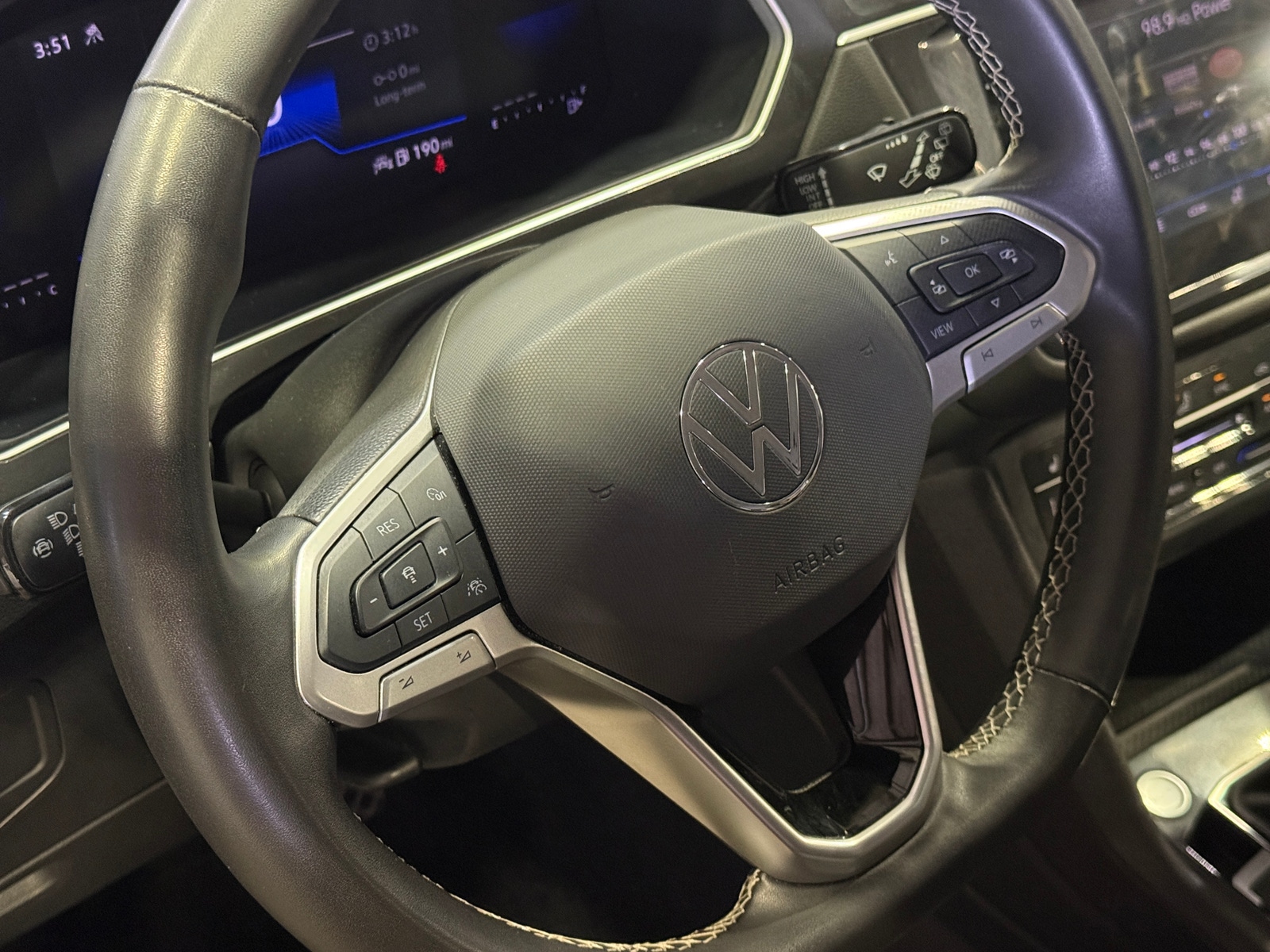 Thumbnail: 2024 Volkswagen Tiguan - 4