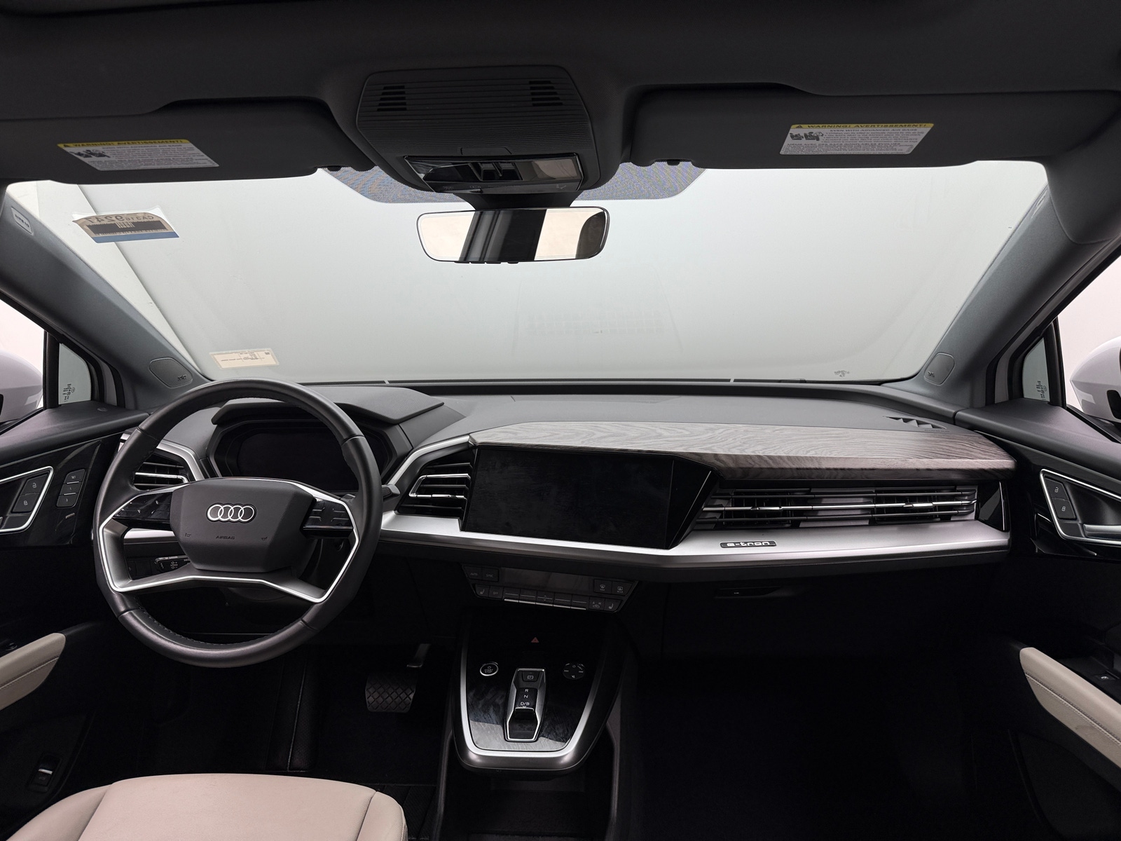 Thumbnail: 2023 Audi Q4 e-tron - 2