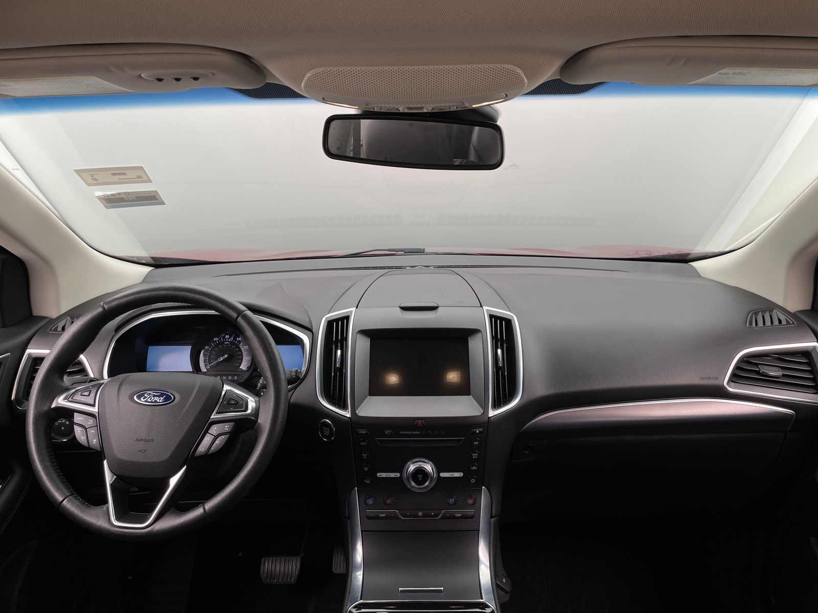 Thumbnail: 2019 Ford Edge - 2