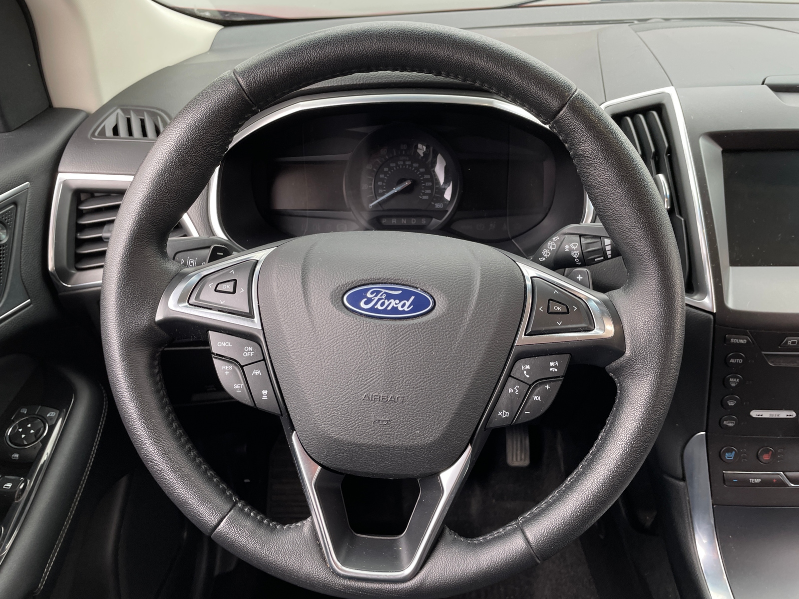Thumbnail: 2019 Ford Edge - 4