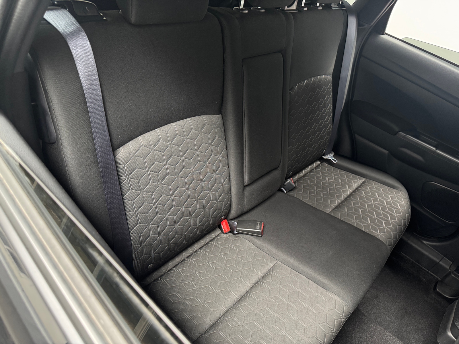Thumbnail: 2021 Mitsubishi Outlander Sport - 6