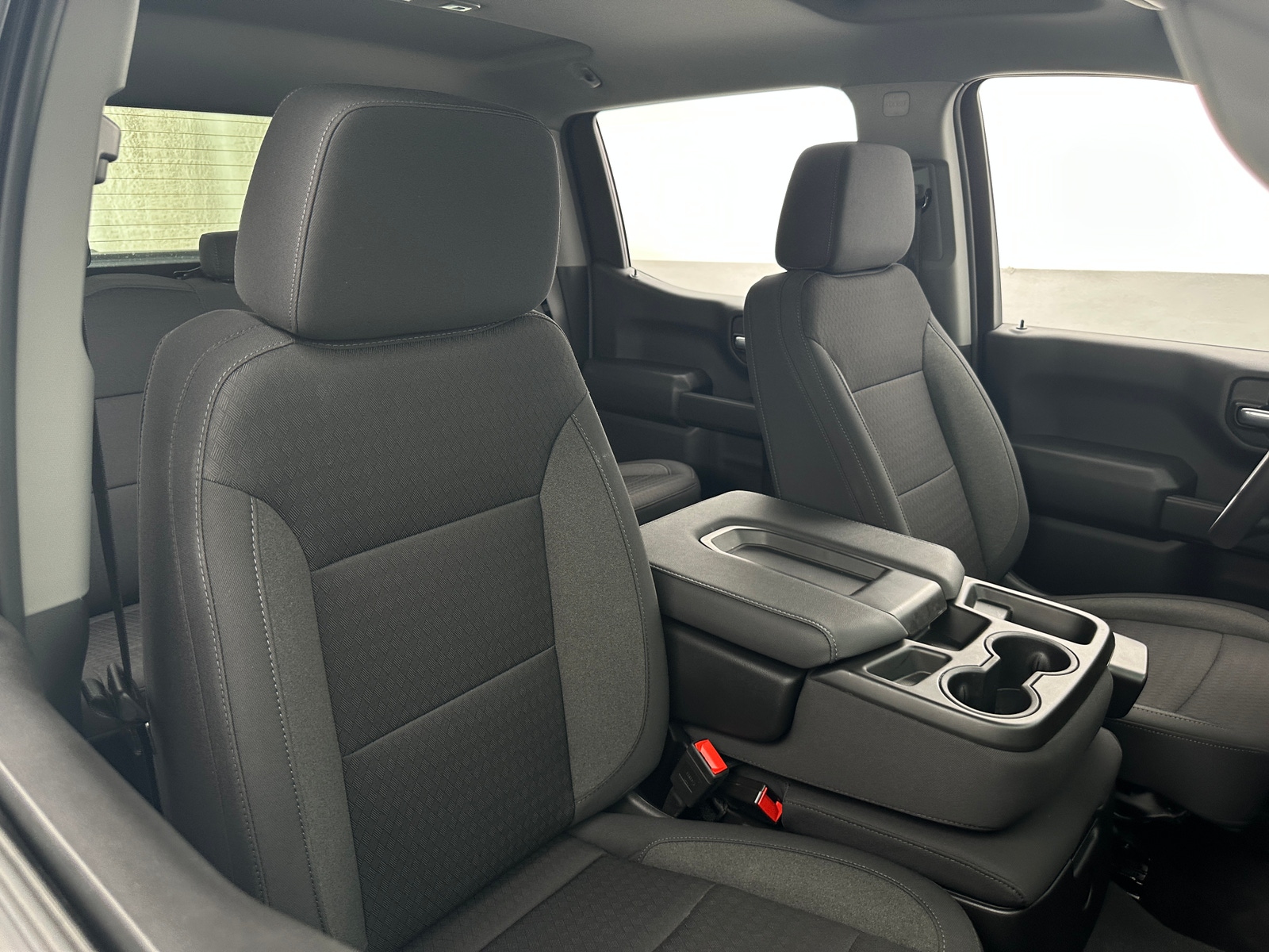 Thumbnail: 2025 Chevrolet Silverado 1500 - 2