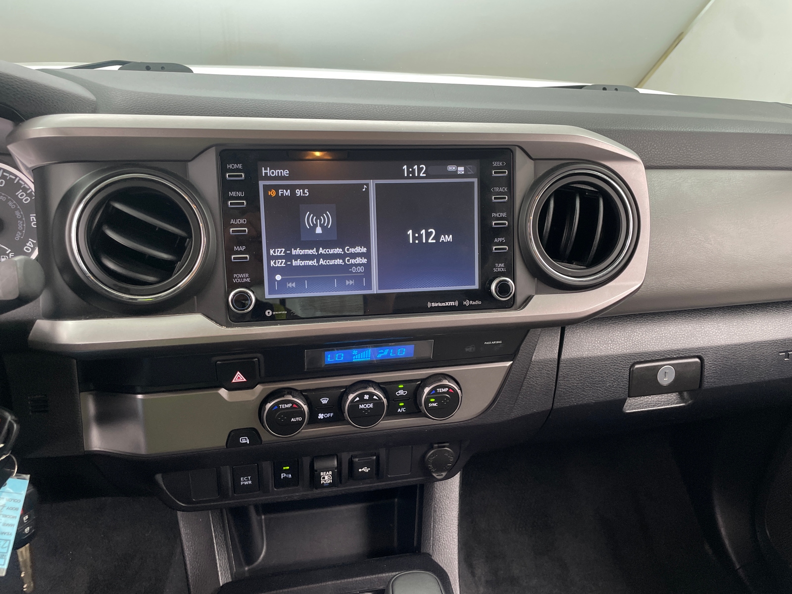 Thumbnail: 2022 Toyota Tacoma - 4