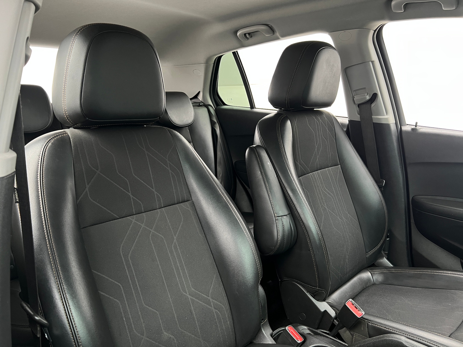 Thumbnail: 2019 Chevrolet Trax - 2