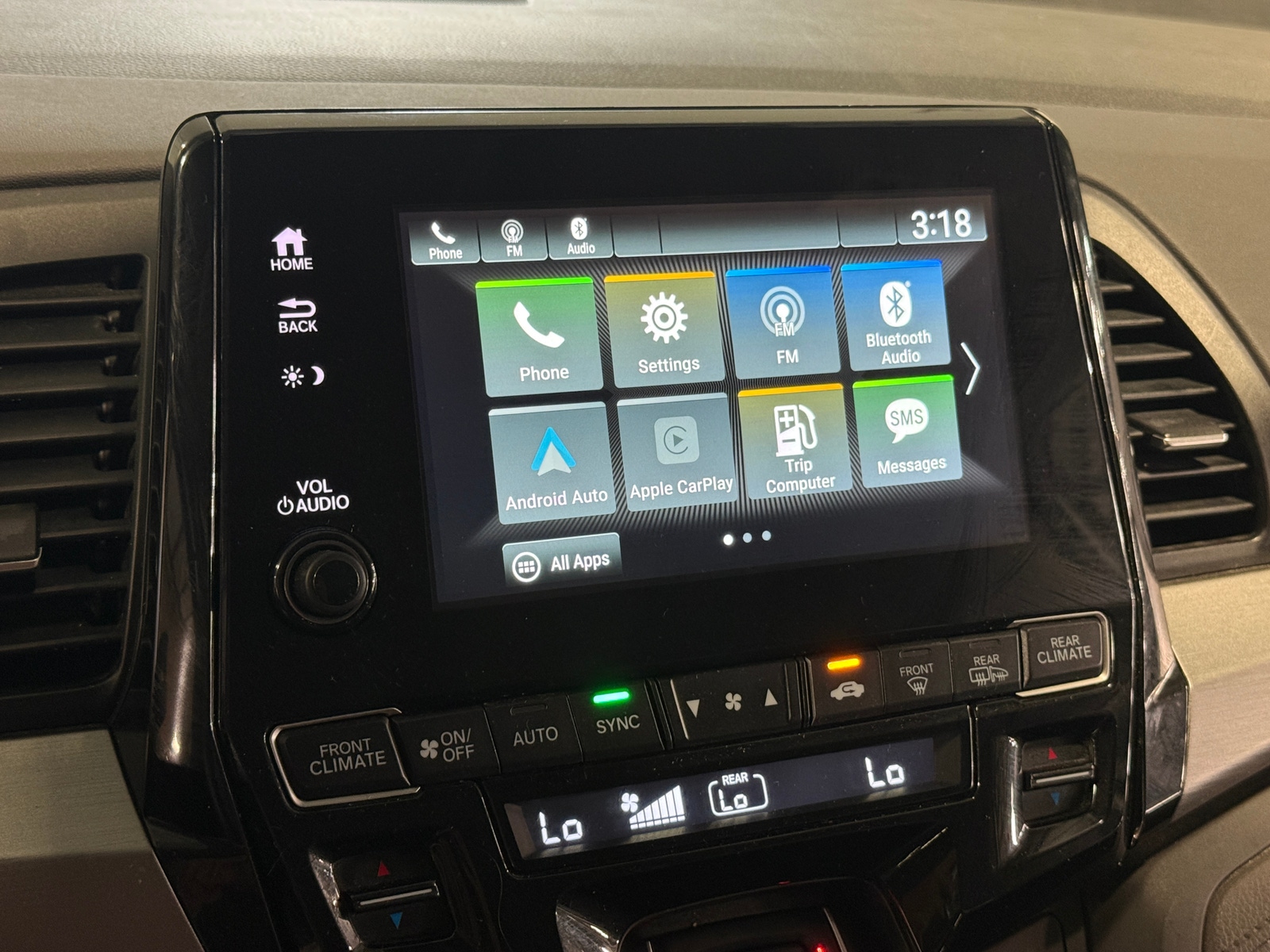 Thumbnail: 2019 Honda Odyssey - 3