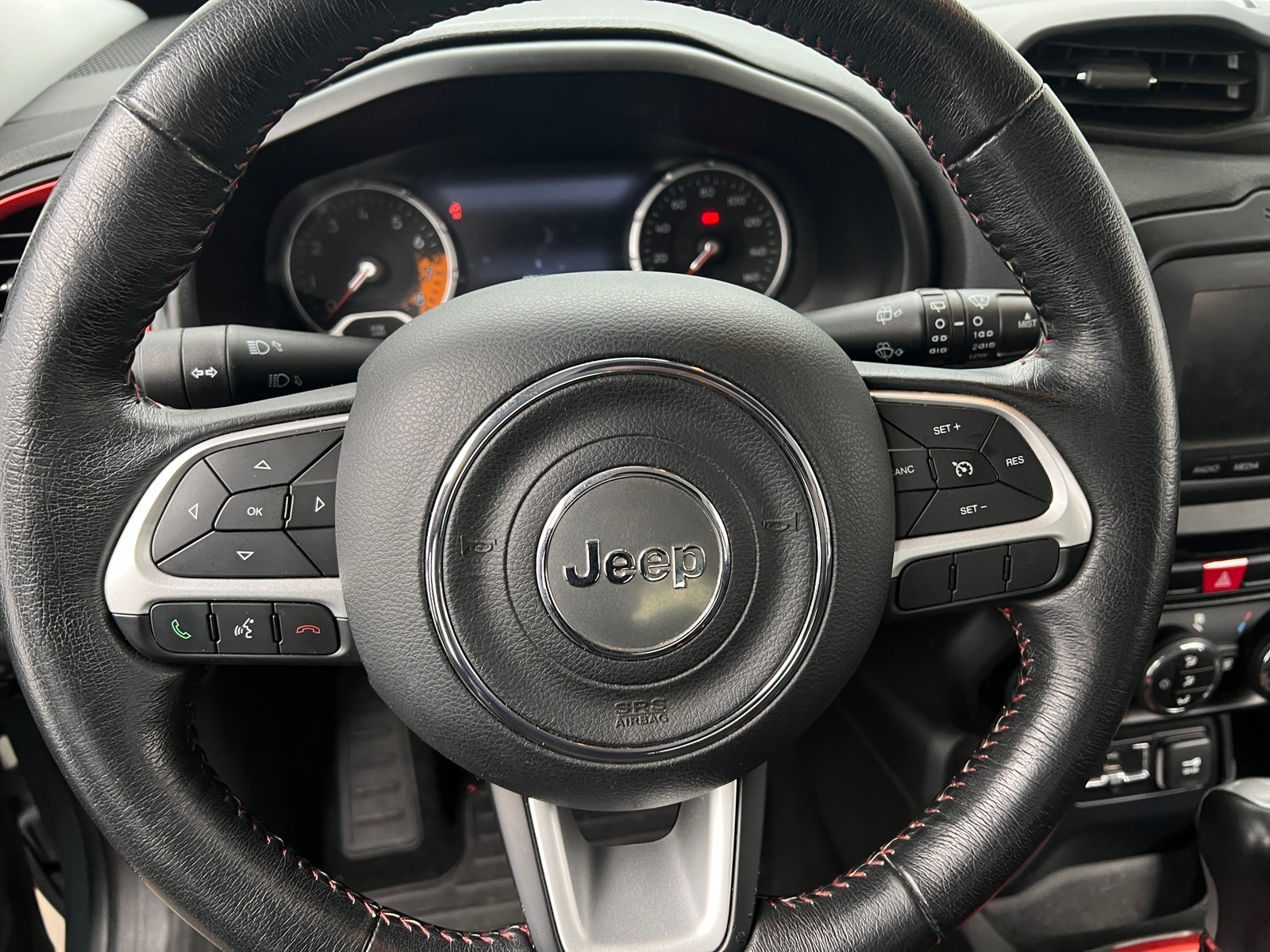 Thumbnail: 2016 Jeep Renegade - 5