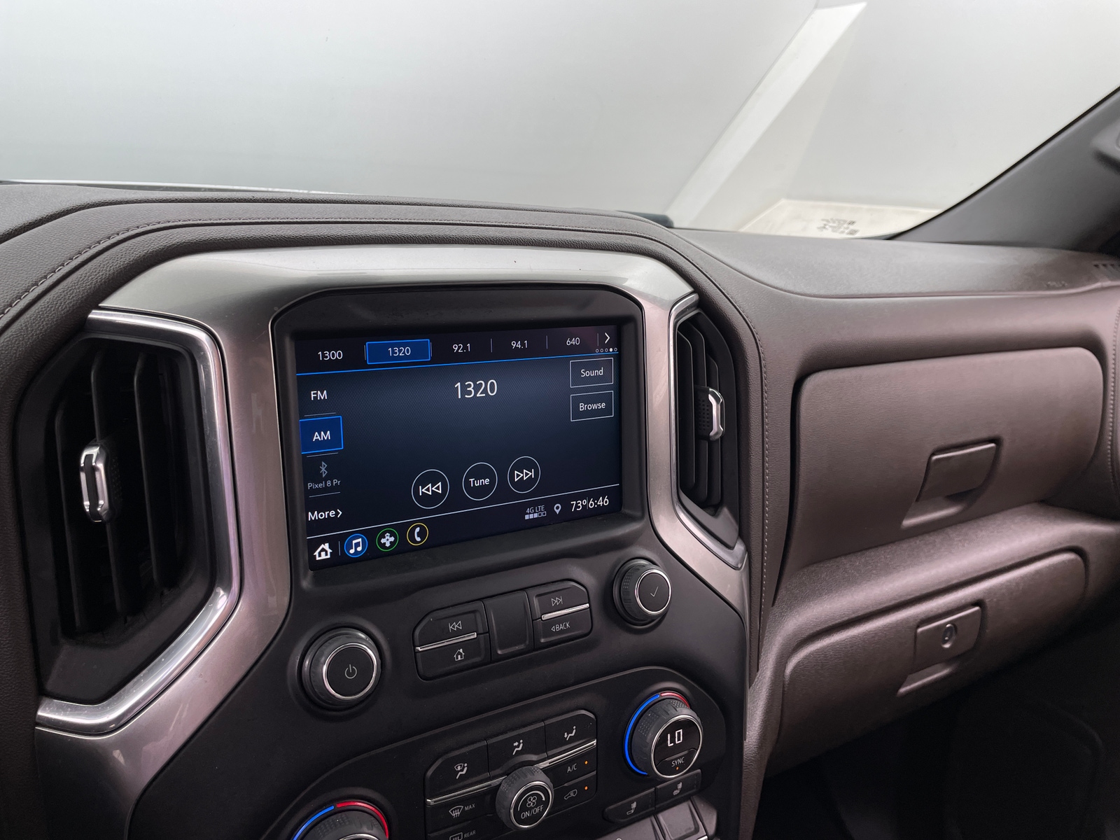 Thumbnail: 2022 Chevrolet Silverado 1500 - 4