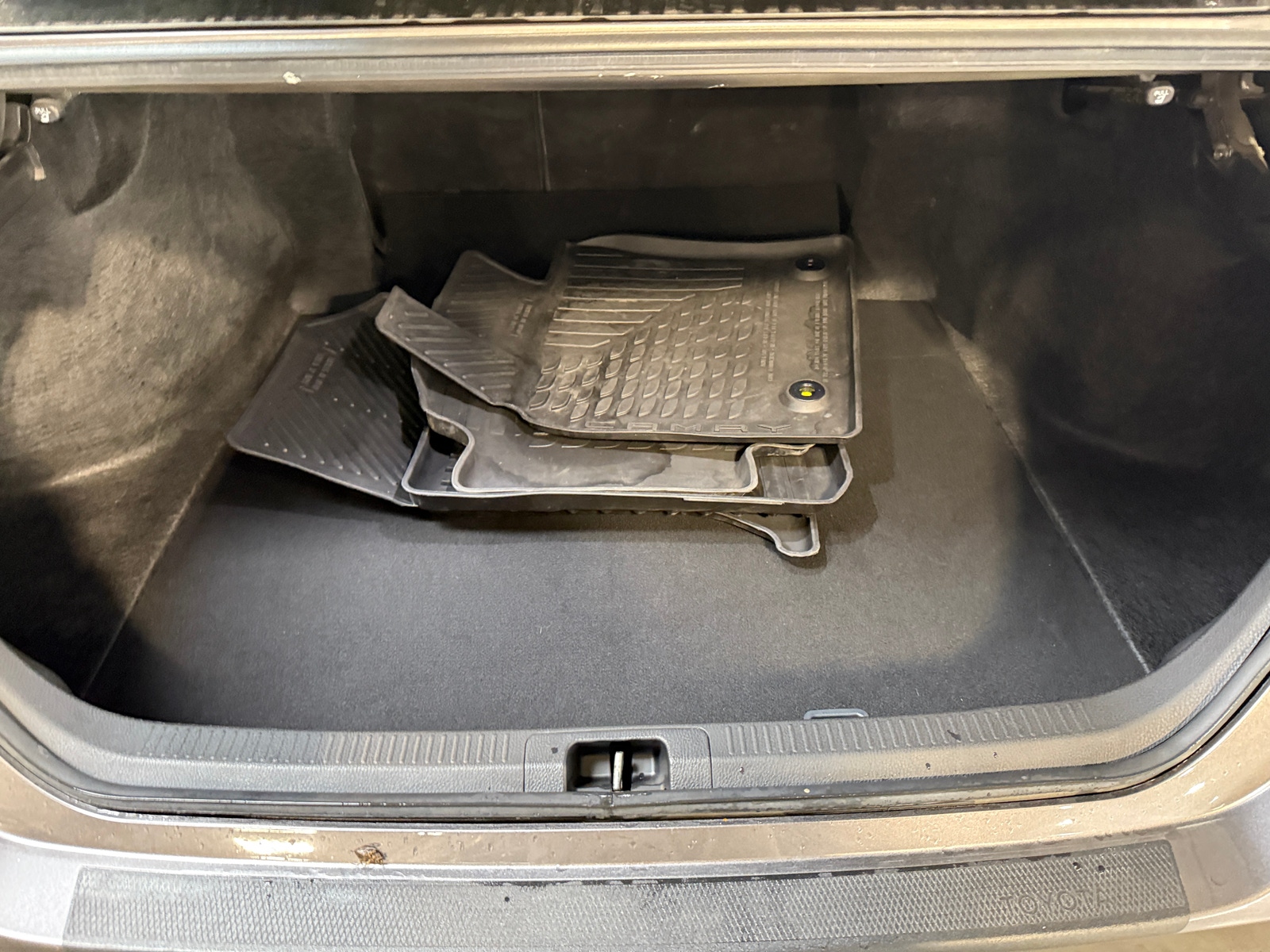 Thumbnail: 2023 Toyota Camry - 7