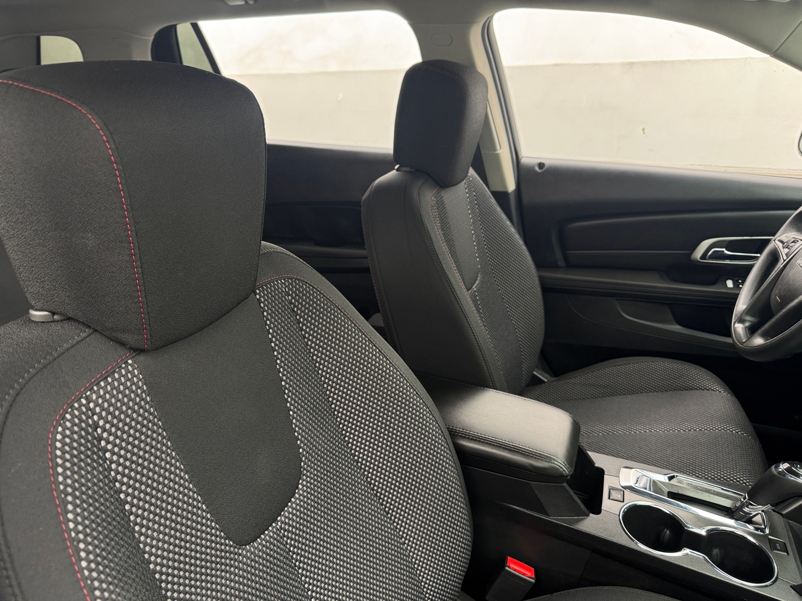 Thumbnail: 2017 GMC Terrain - 2