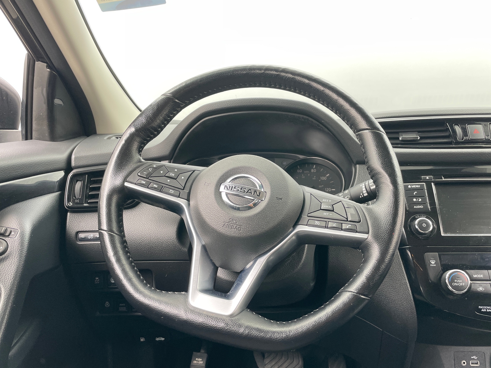 Thumbnail: 2022 Nissan Rogue Sport - 5