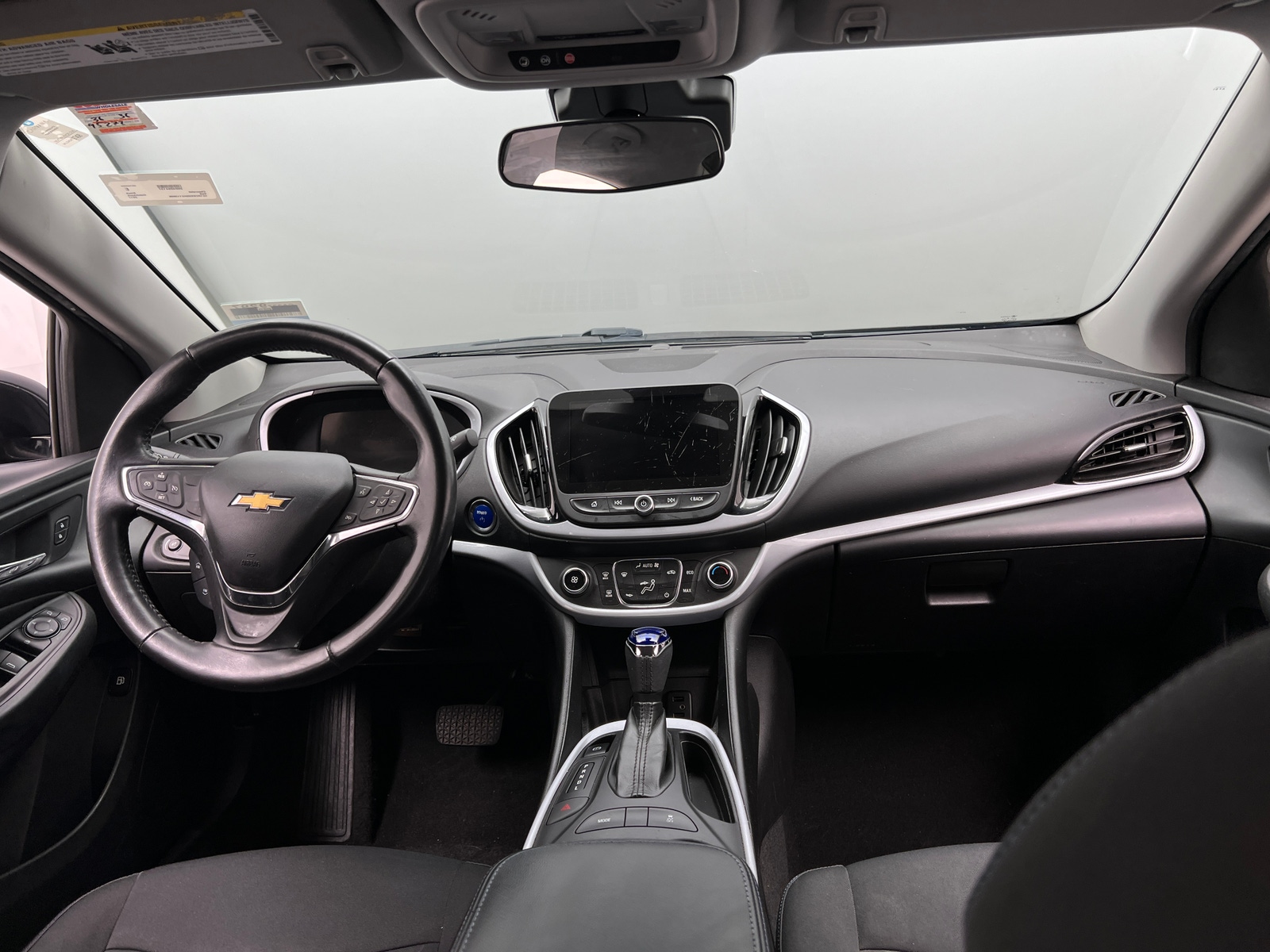 Thumbnail: 2017 Chevrolet Volt - 3