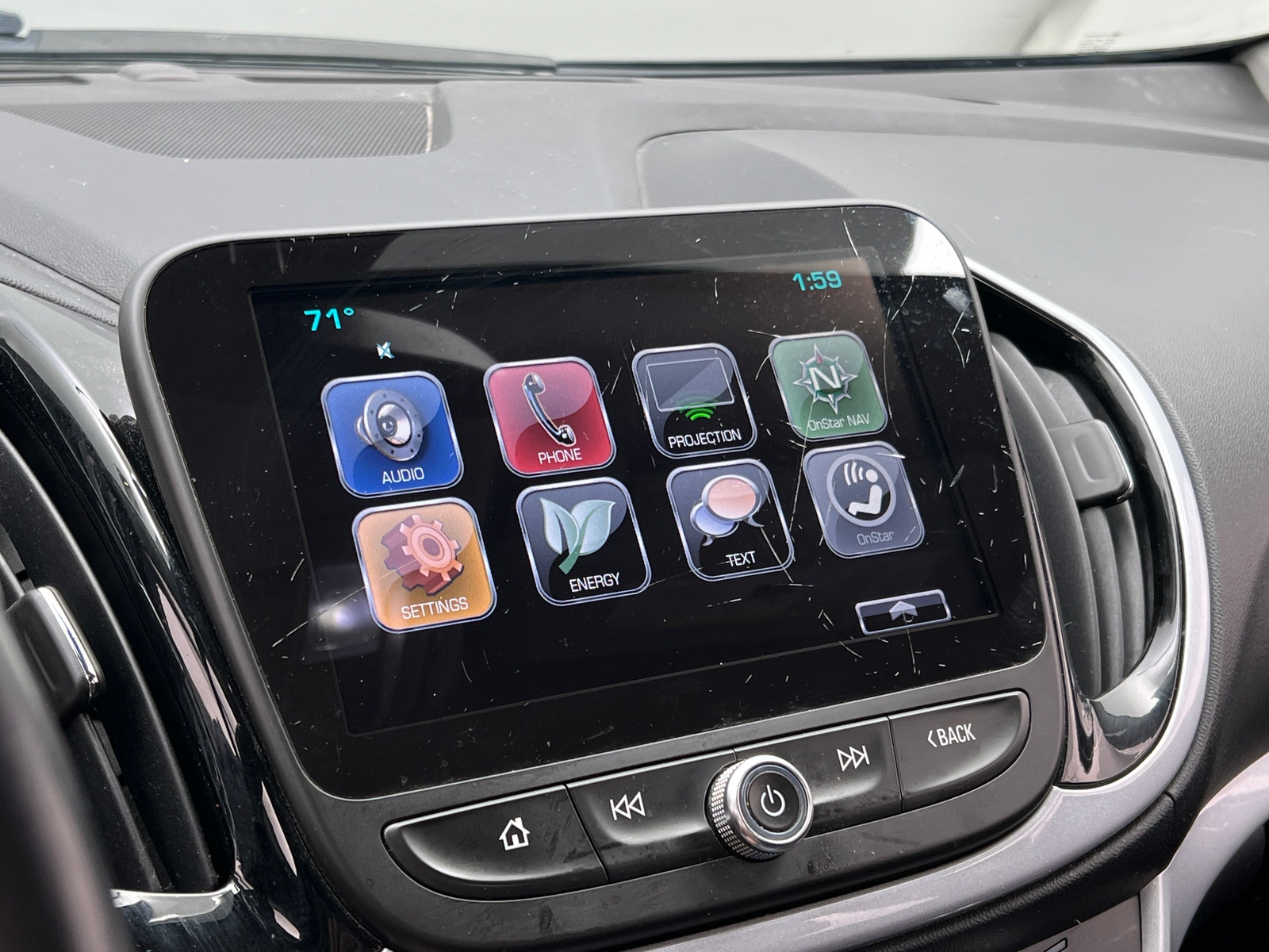 Thumbnail: 2017 Chevrolet Volt - 4