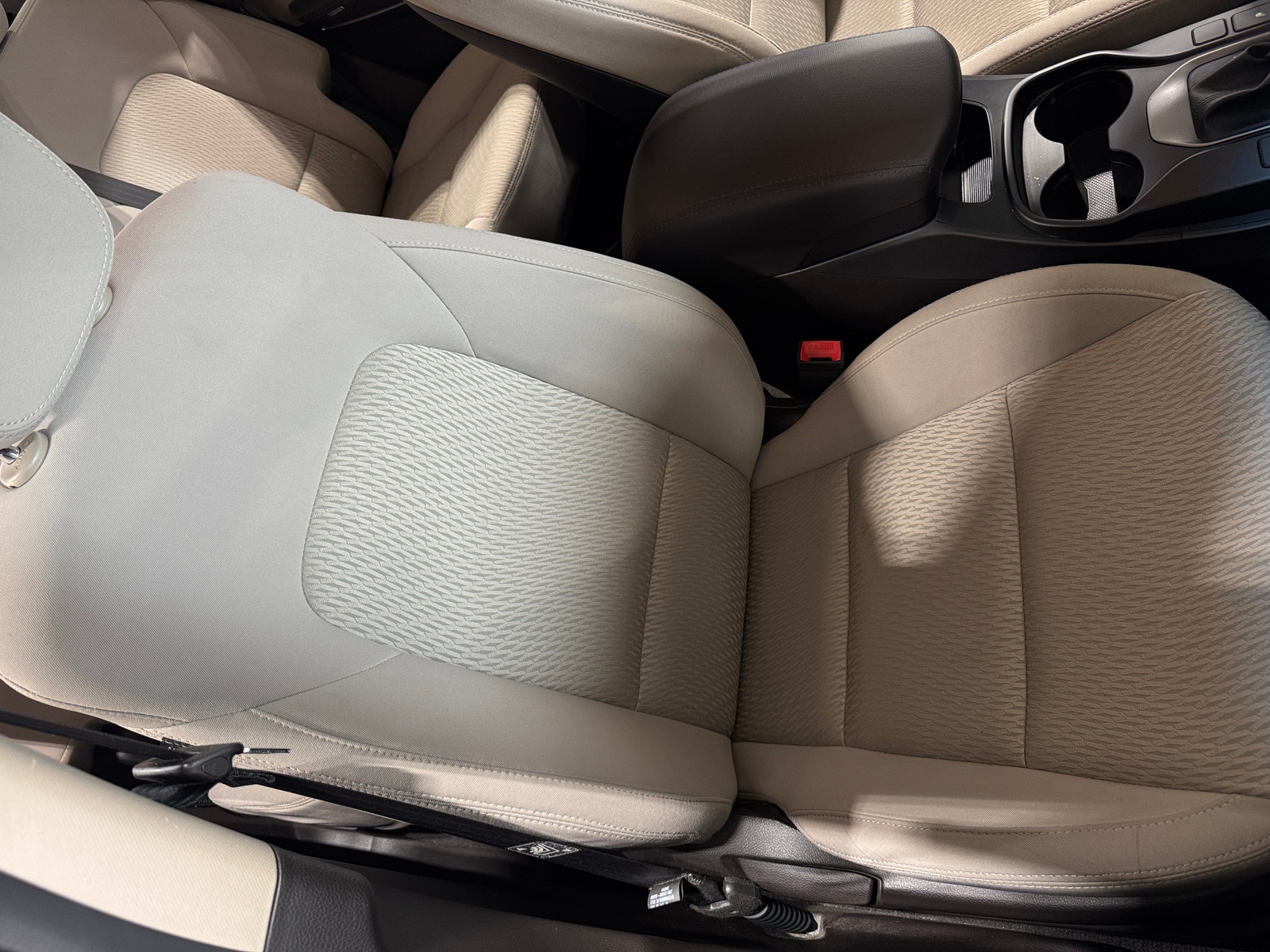 Thumbnail: 2016 Hyundai Santa Fe - 2