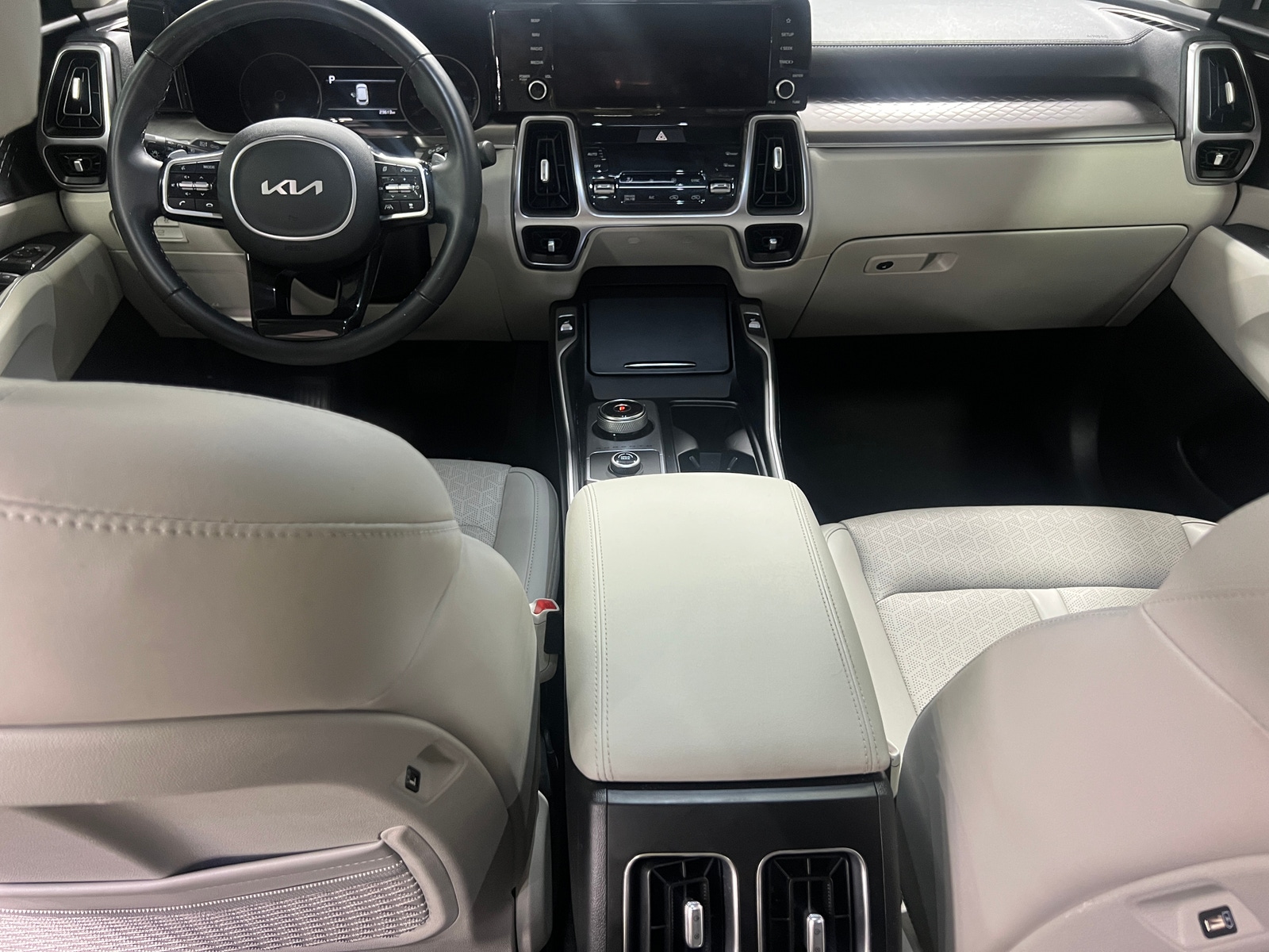 Thumbnail: 2022 Kia Sorento - 2