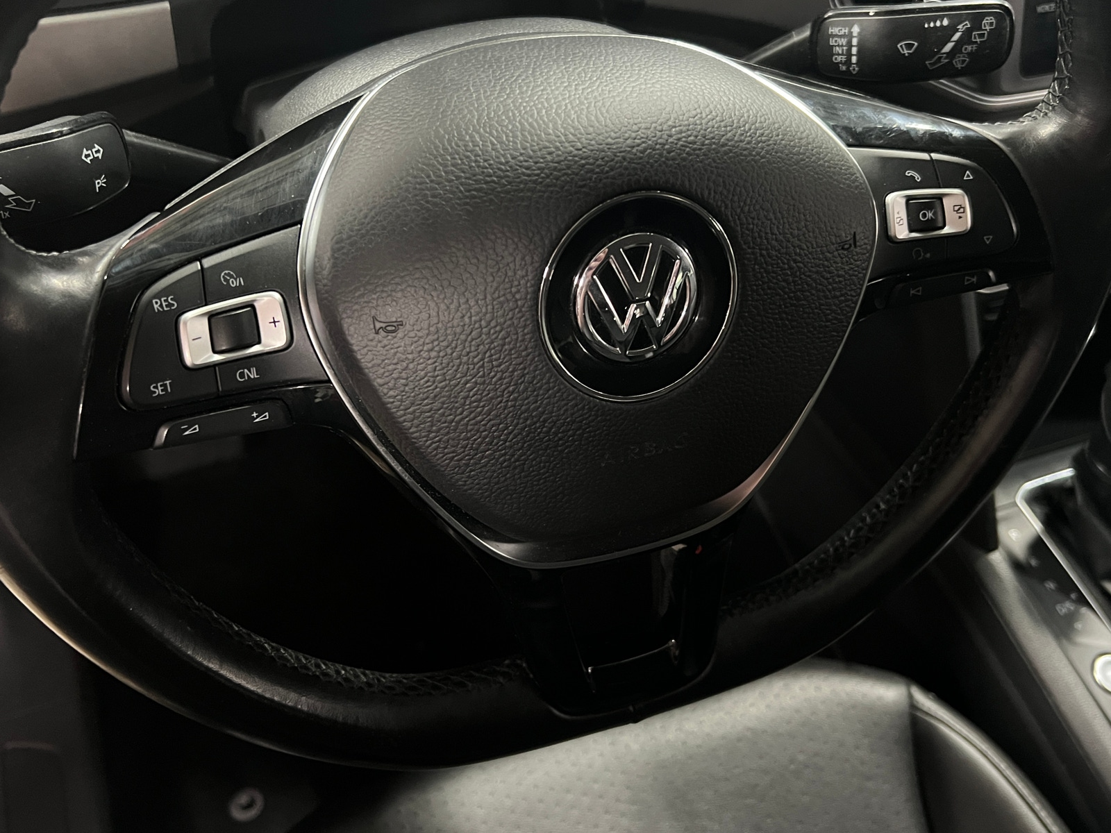Thumbnail: 2018 Volkswagen Atlas - 4