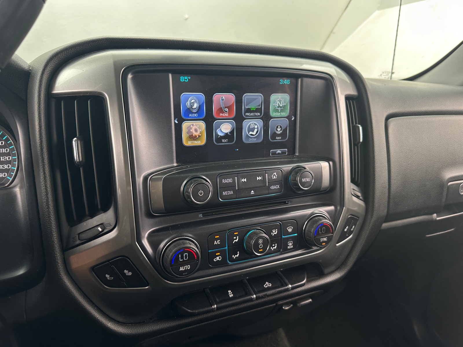 Thumbnail: 2017 Chevrolet Silverado 1500 - 4