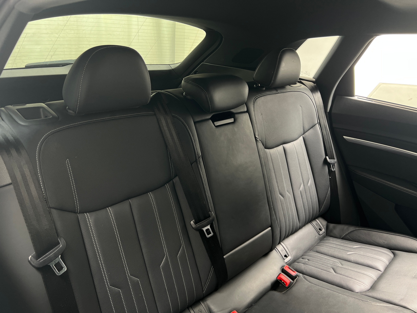 Thumbnail: 2019 Audi e-tron - 5