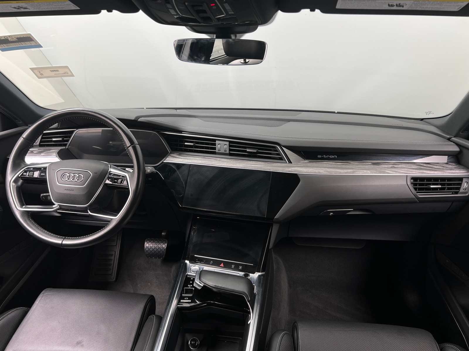 Thumbnail: 2019 Audi e-tron - 2