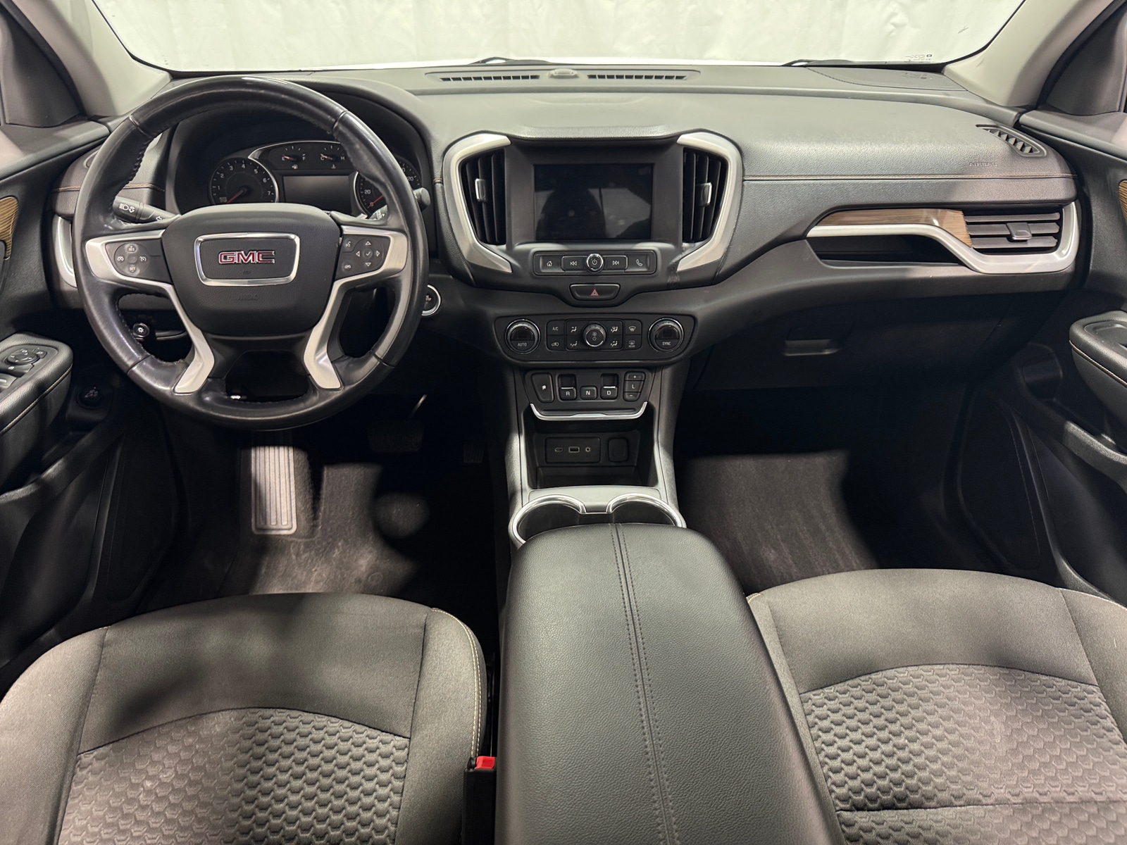 Thumbnail: 2019 GMC Terrain - 3