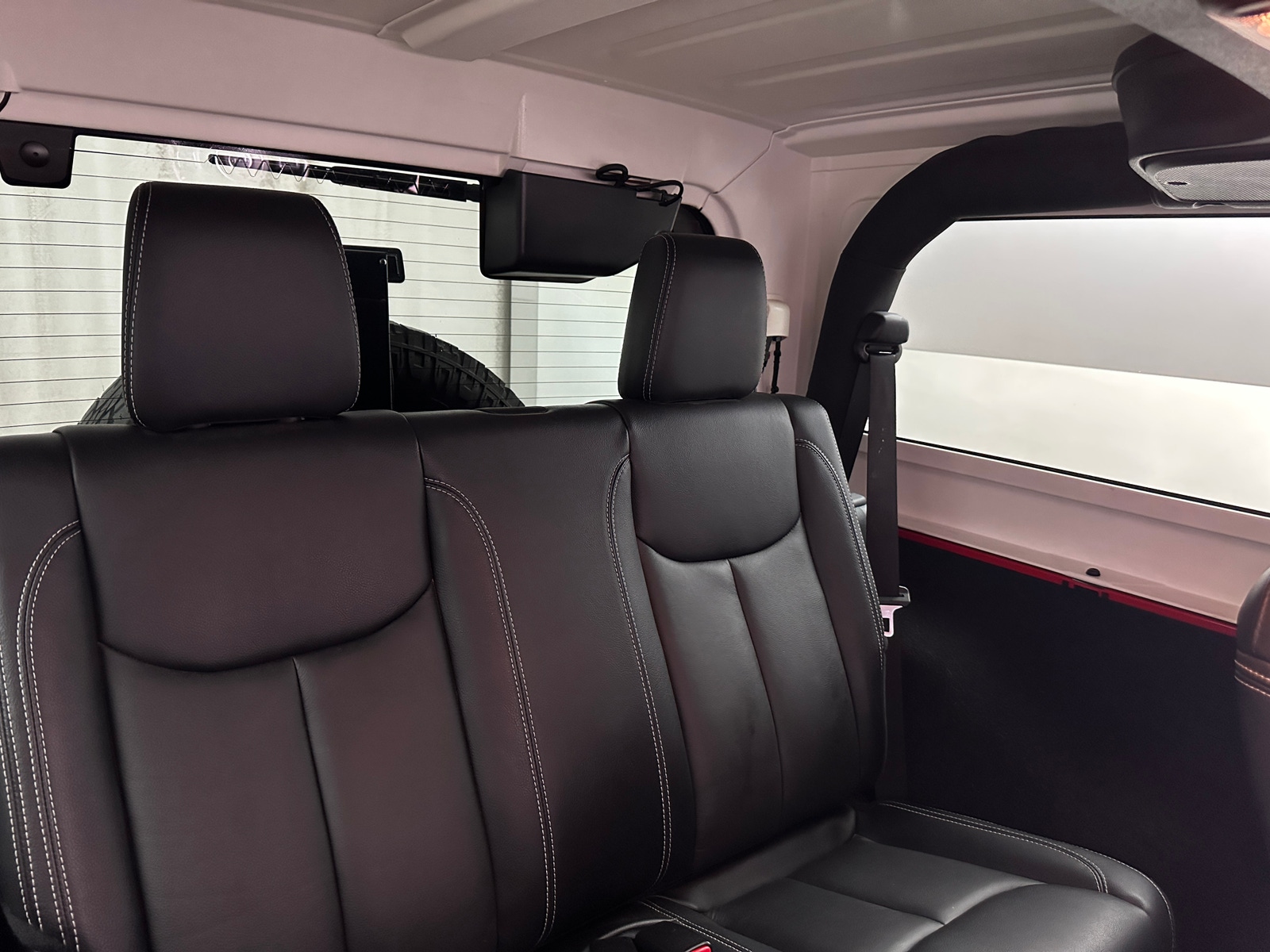 Thumbnail: 2015 Jeep Wrangler - 5