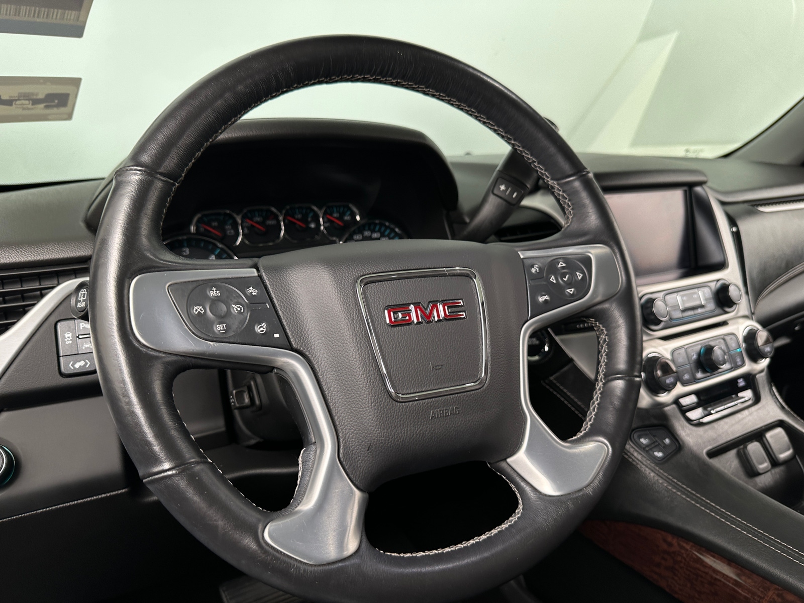 Thumbnail: 2018 GMC Yukon - 4