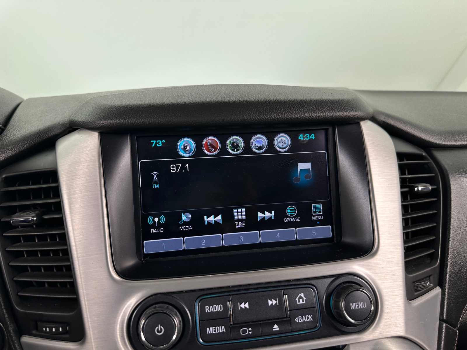 Thumbnail: 2018 GMC Yukon - 3