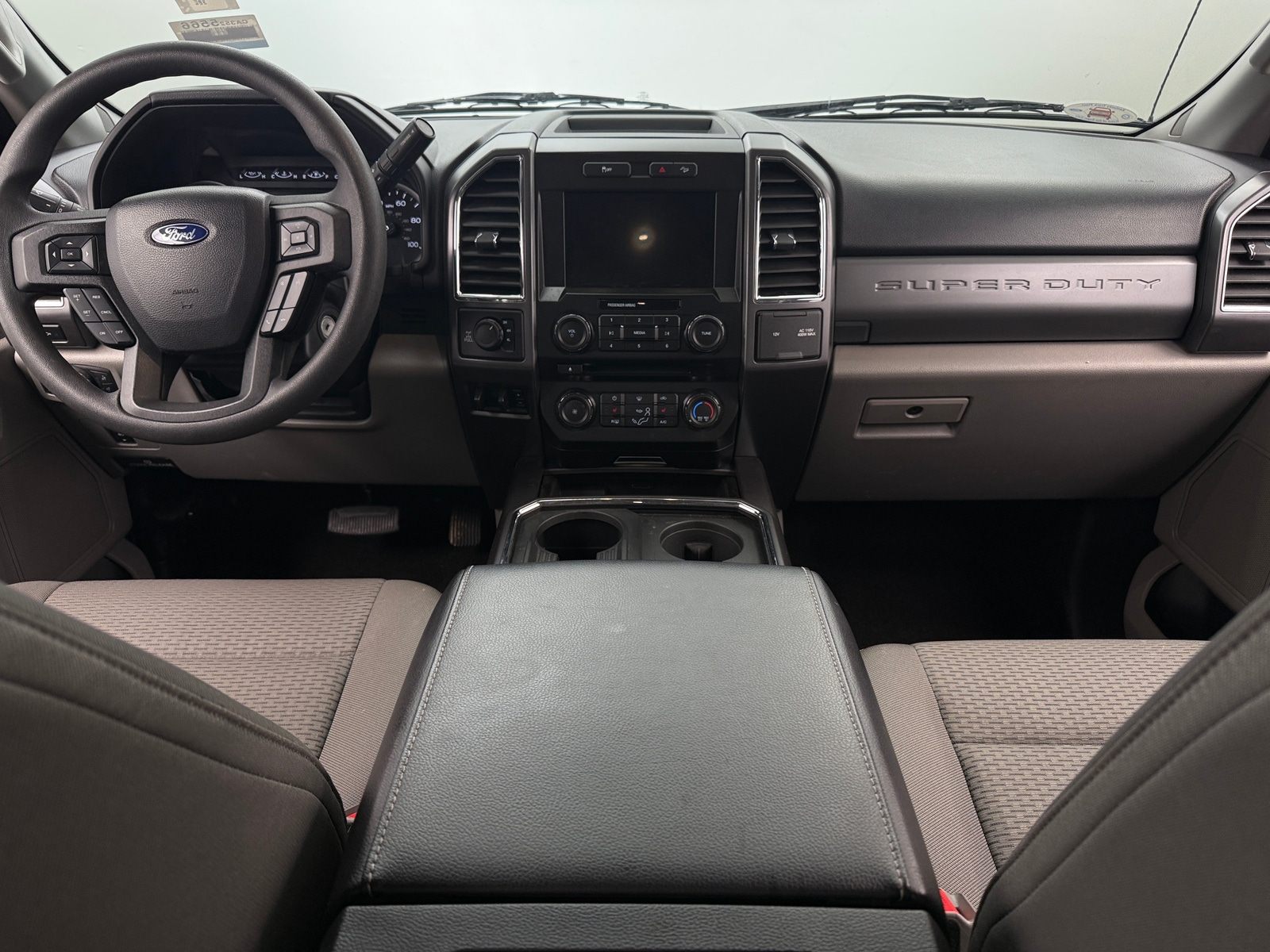 Thumbnail: 2017 Ford Econoline - 3