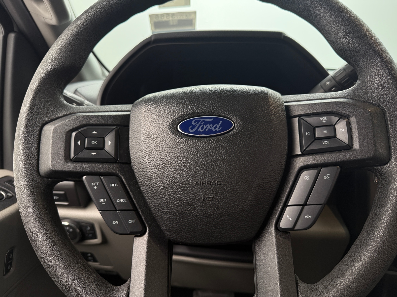 Thumbnail: 2017 Ford Econoline - 5