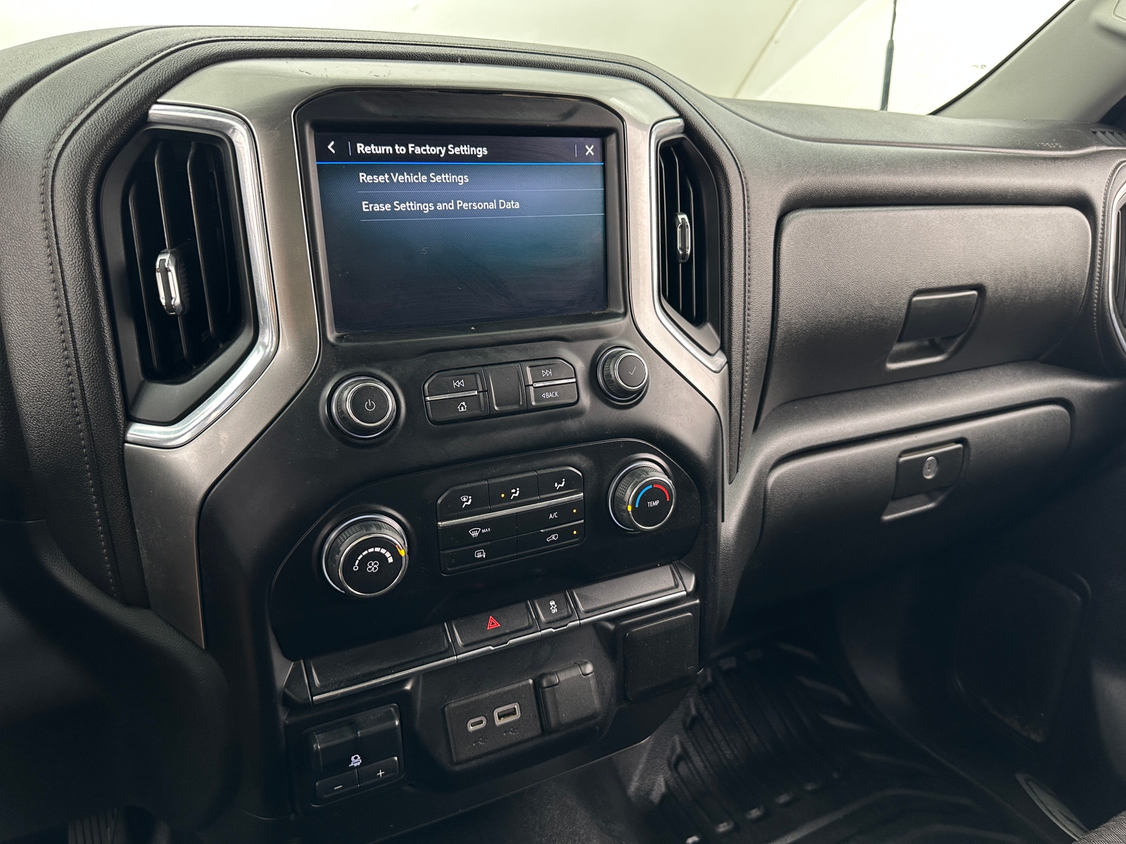 Thumbnail: 2020 Chevrolet Silverado 2500 - 4