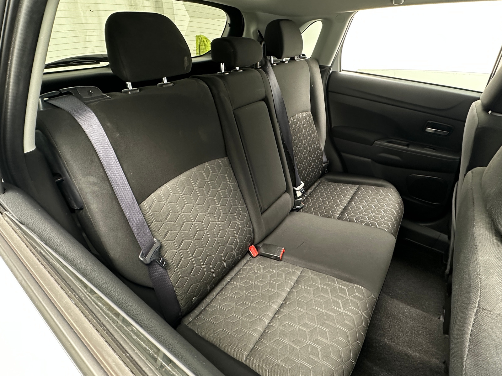 Thumbnail: 2024 Mitsubishi Outlander Sport - 6