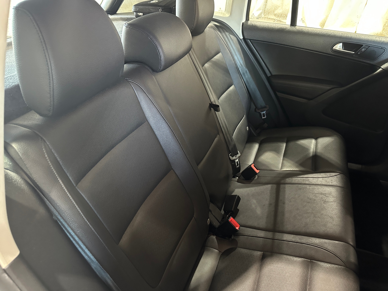 Thumbnail: 2017 Volkswagen Tiguan - 5