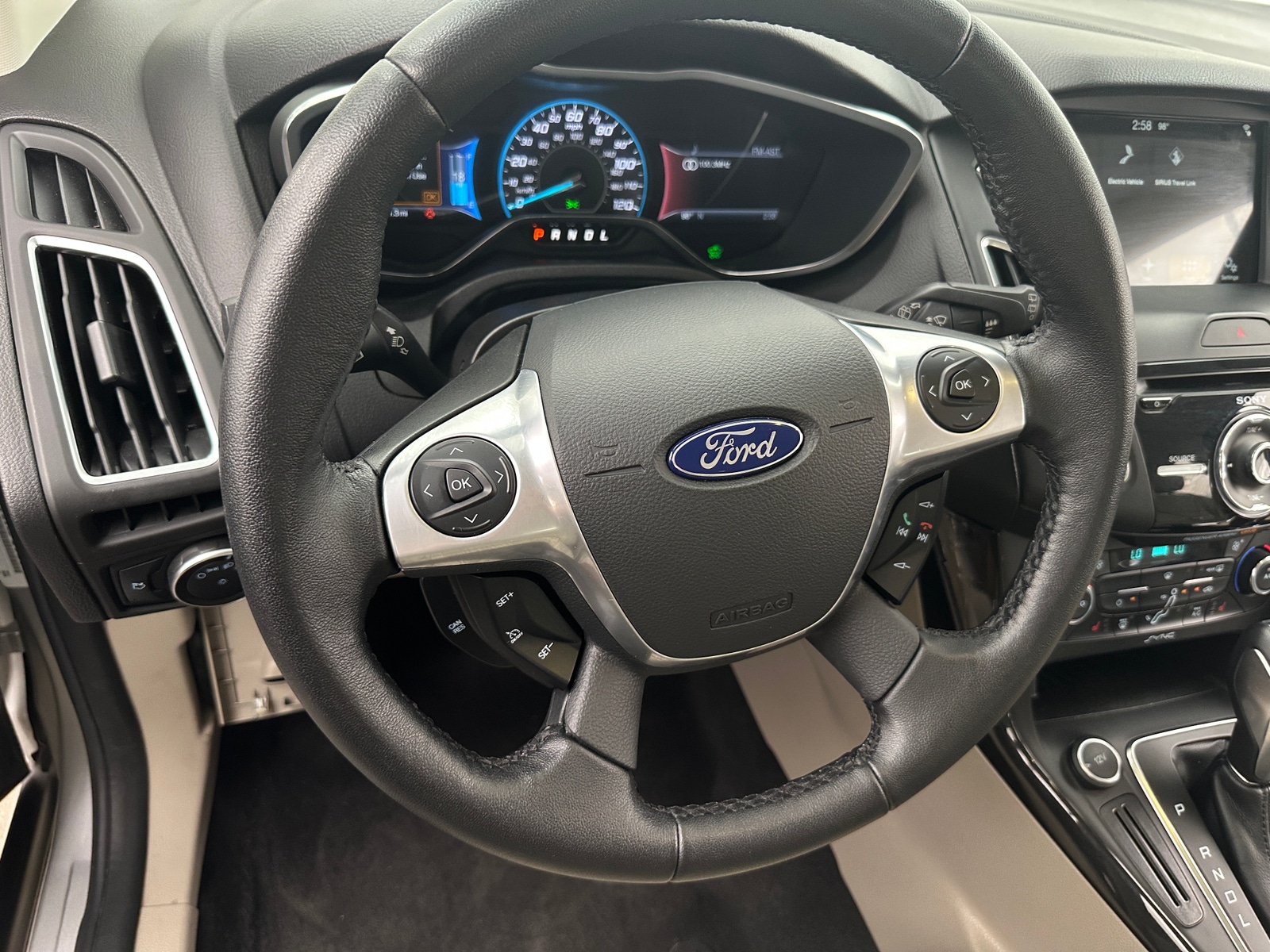 Thumbnail: 2016 Ford Focus - 5