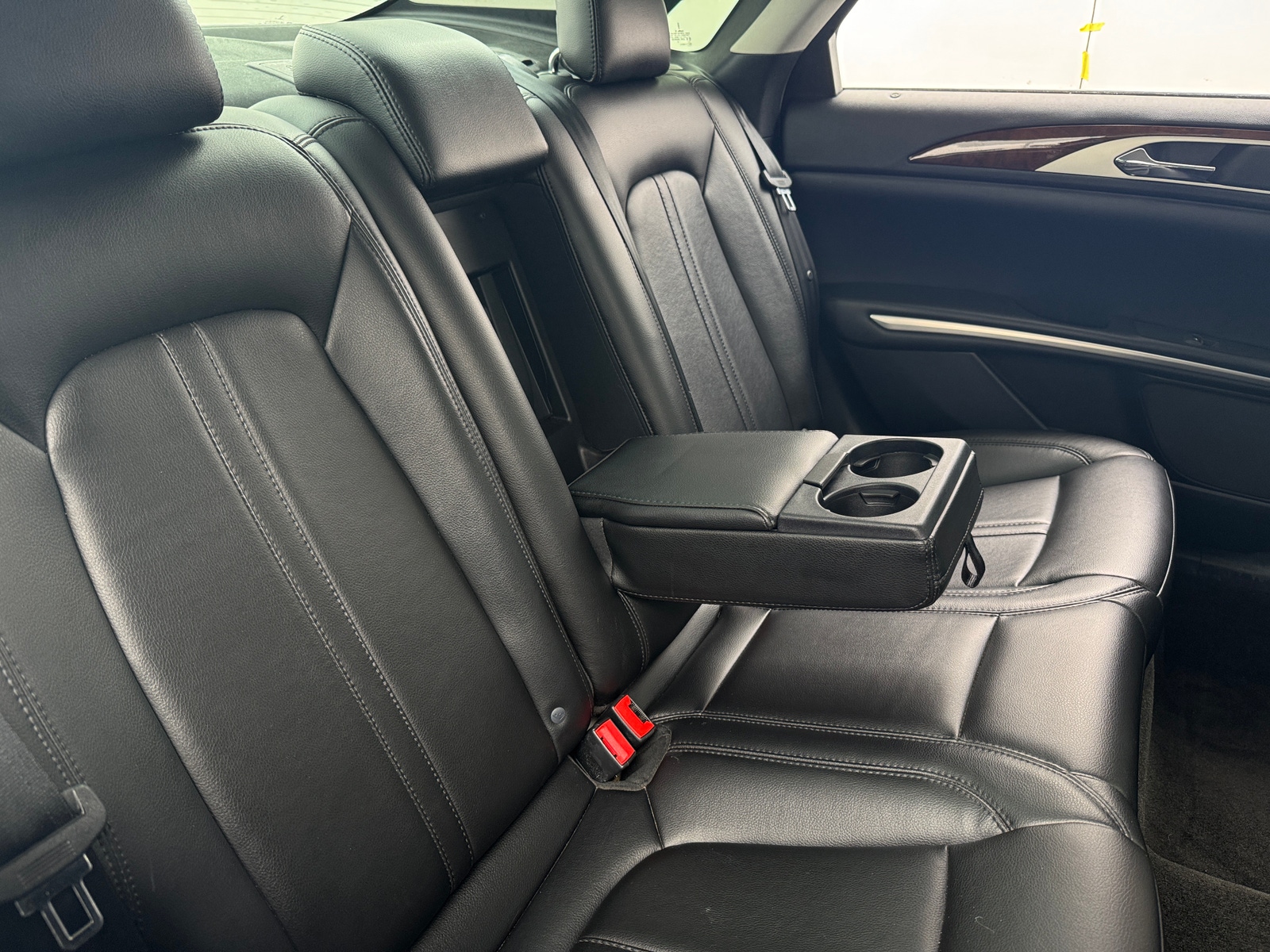 Thumbnail: 2016 Lincoln MKZ - 5