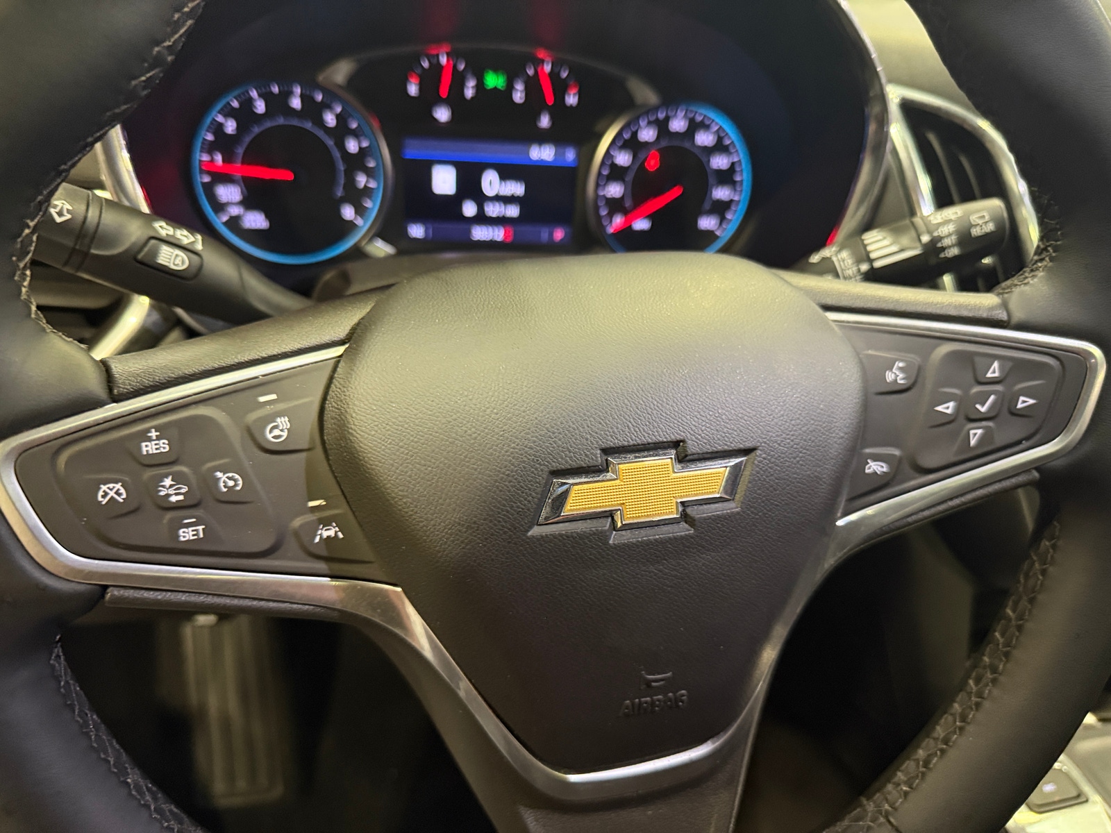 Thumbnail: 2023 Chevrolet Equinox - 5