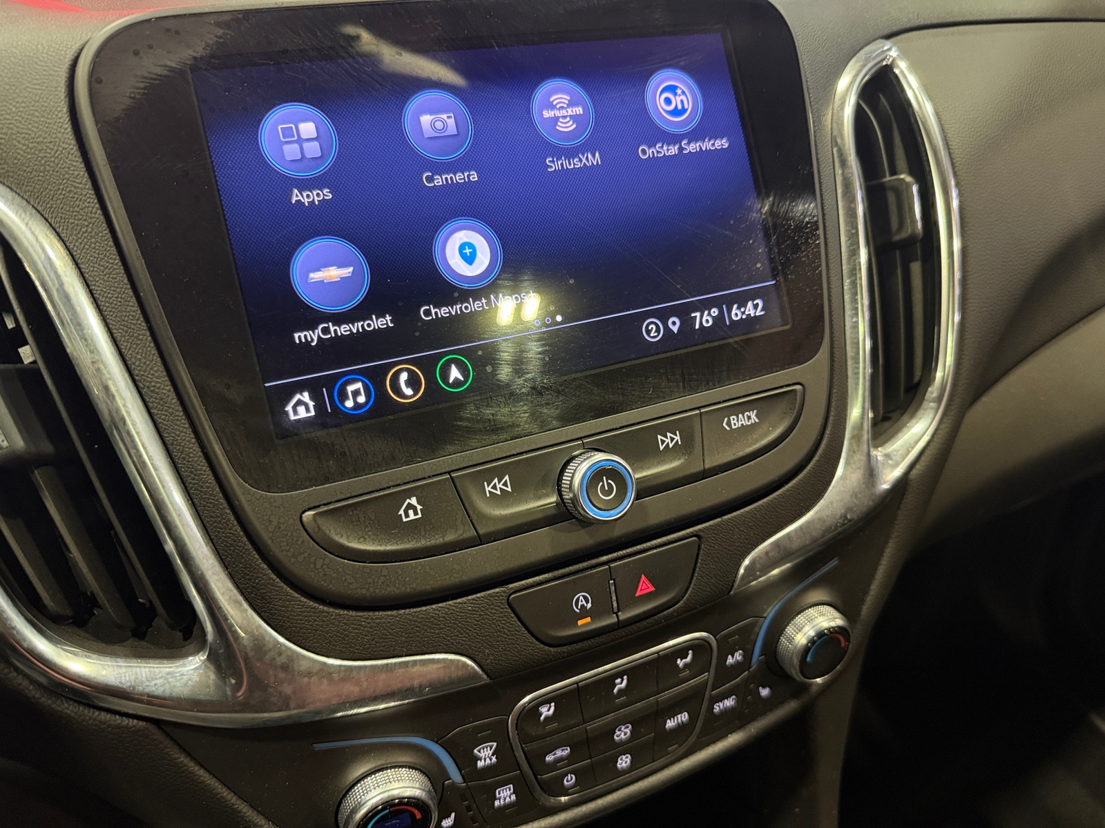 Thumbnail: 2023 Chevrolet Equinox - 4
